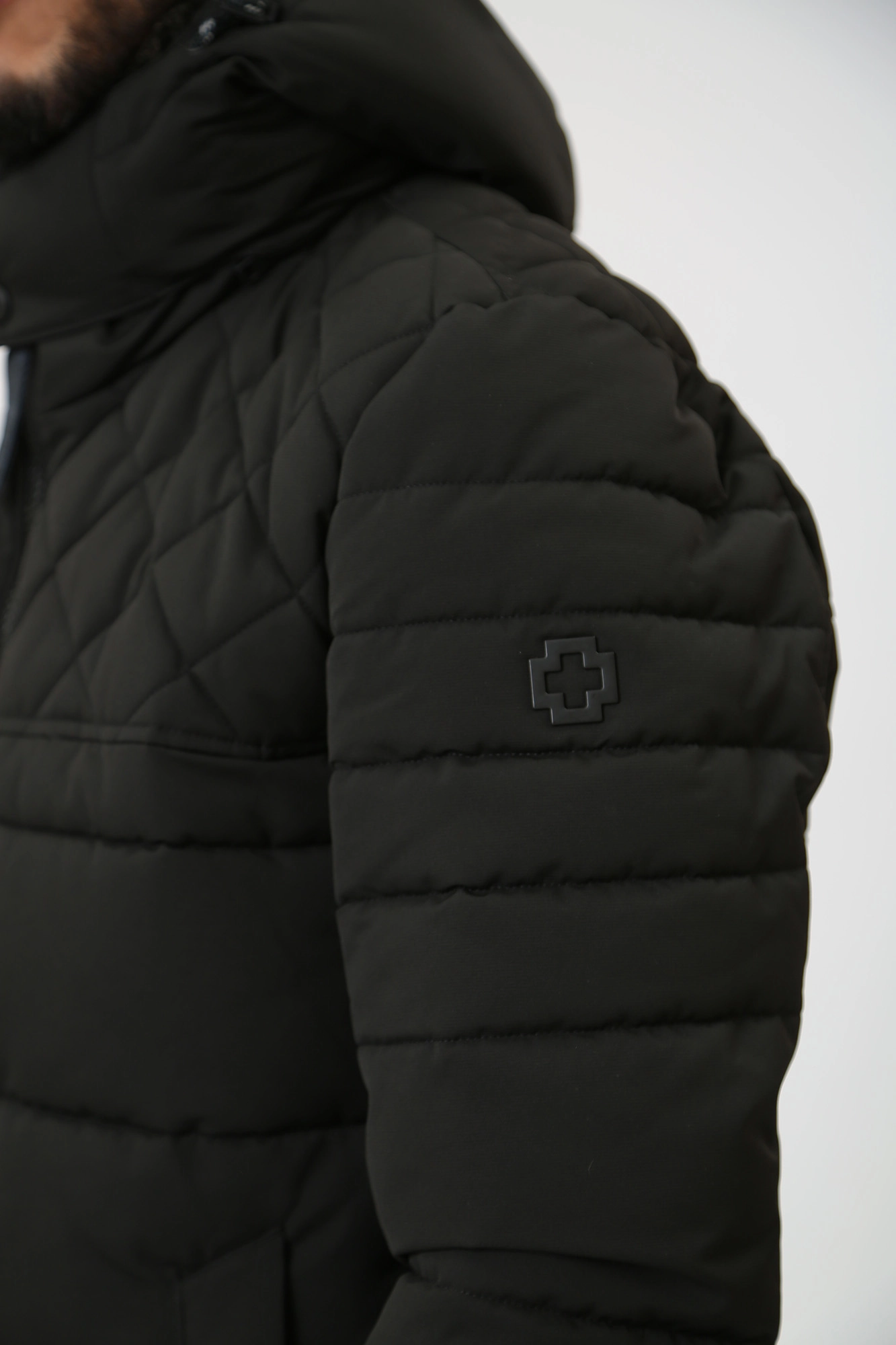 30039089_10014218 Куртка Strellson Черный