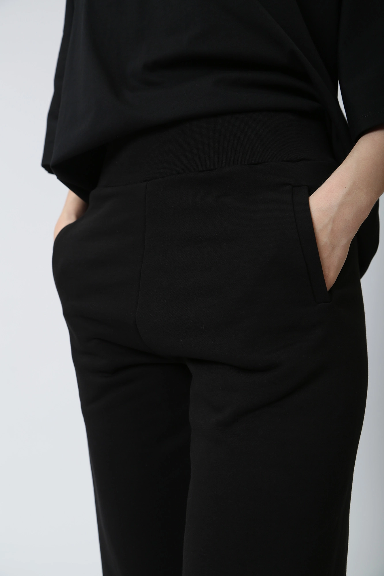 230W1052 брюки спортивные karl lagerfeld 