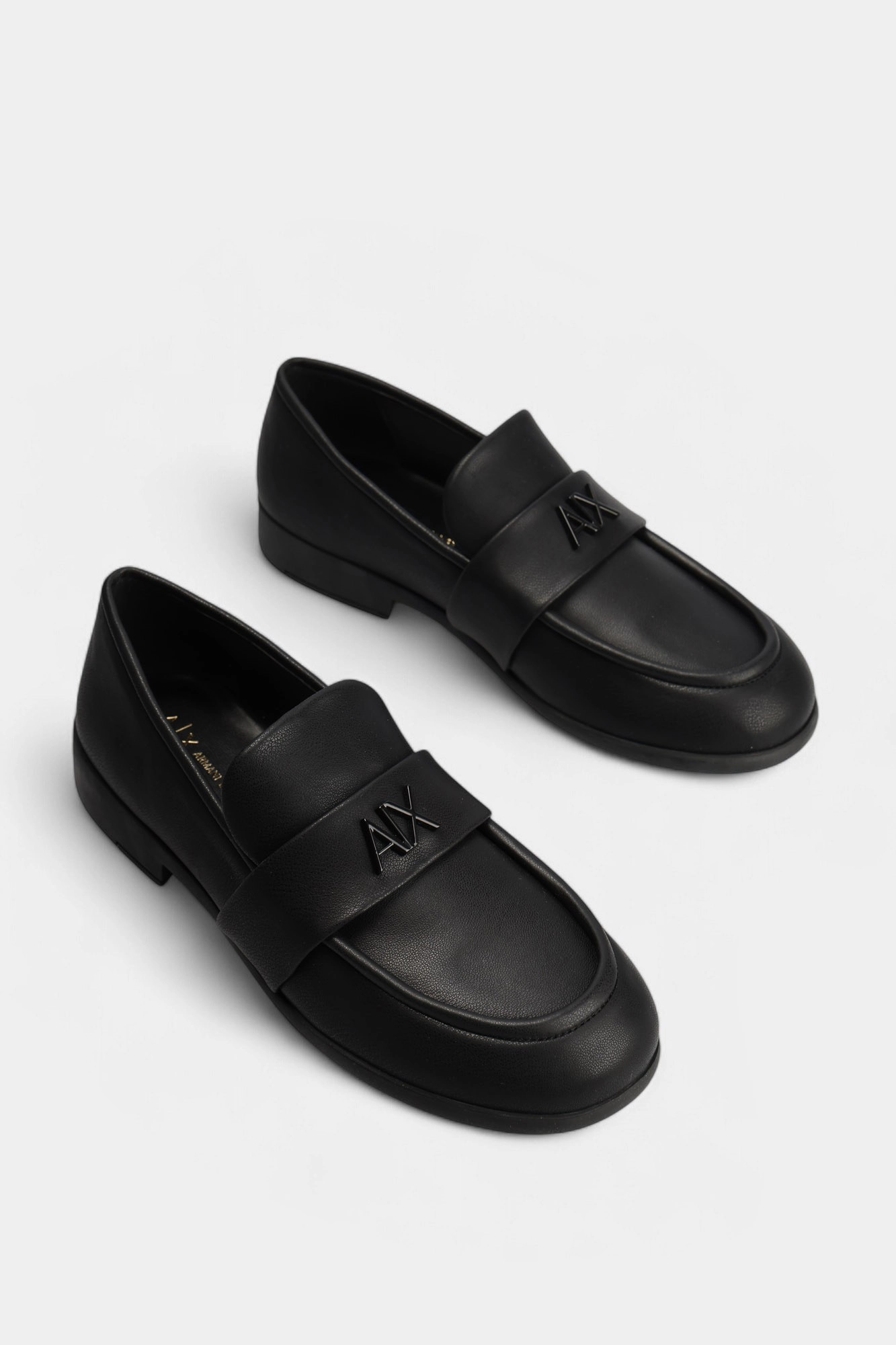 XW001635_AF13876 Лоферы Armani Exchange Черный