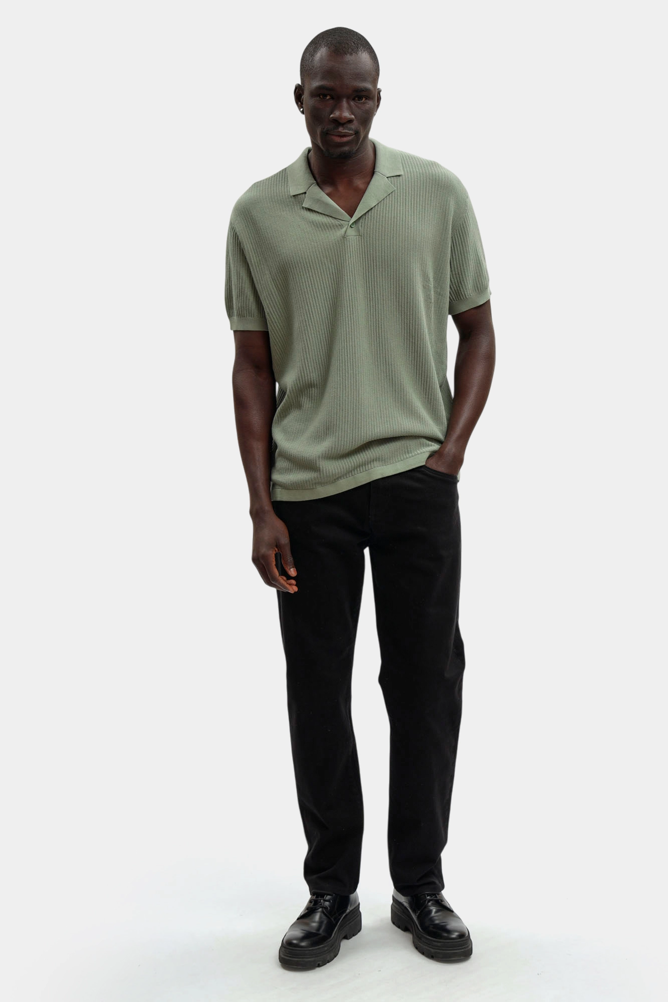 XM000069_AF14267 Джинсы Armani Exchange Черный