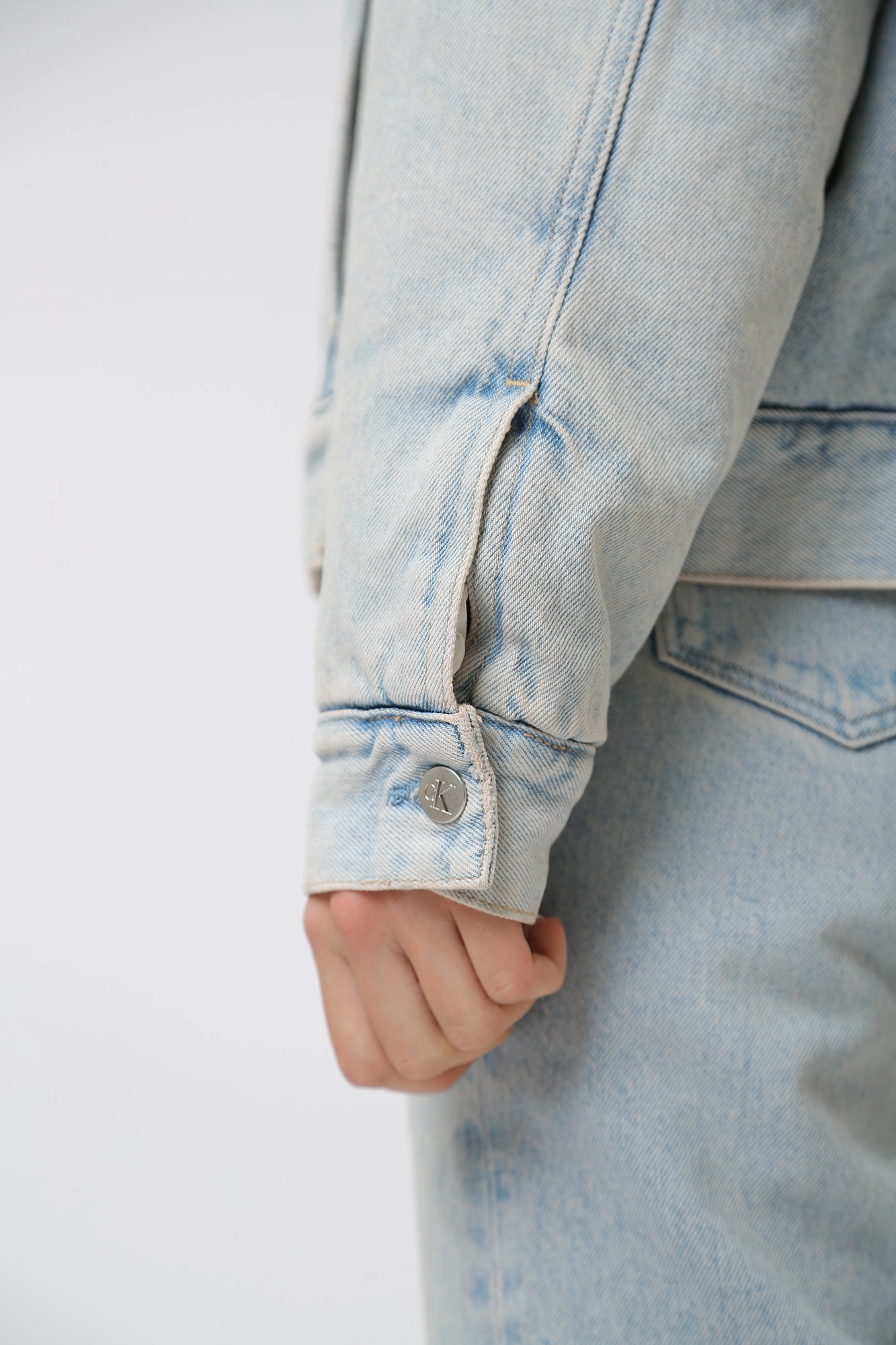 J20J221847 куртка джинсовая calvin klein jeans 