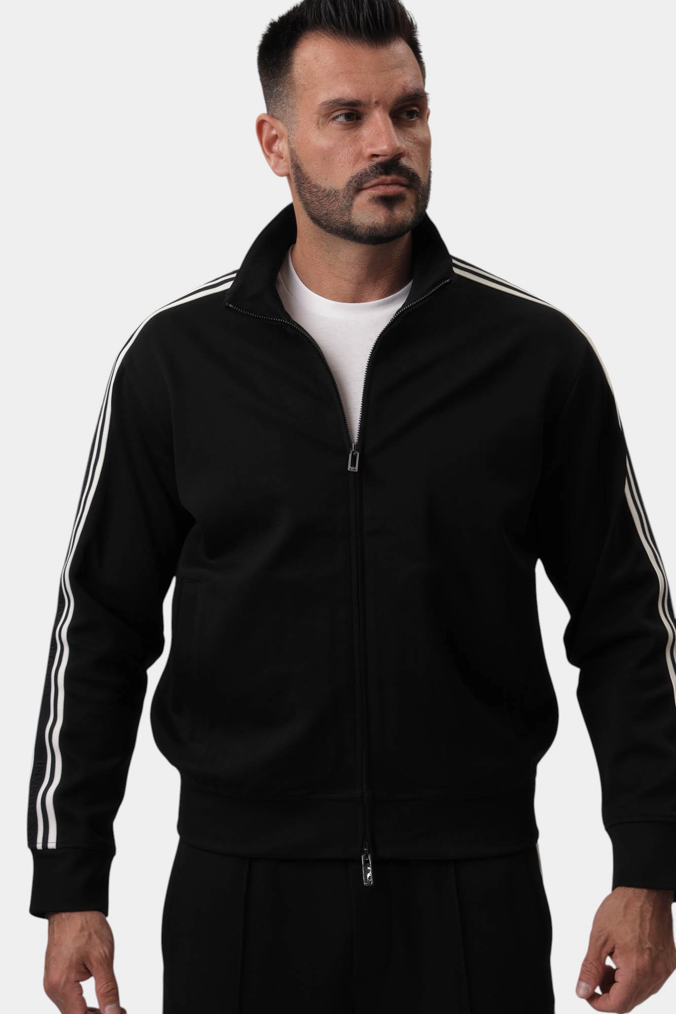 EM001110_AF13488 Толстовка Emporio Armani Белый