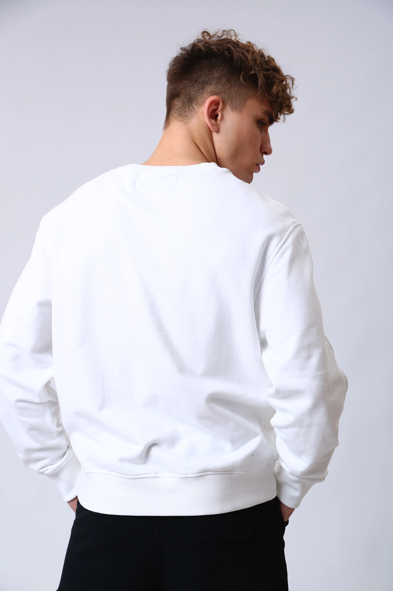 J30J320044 Свитшот Calvin Klein Jeans Белый