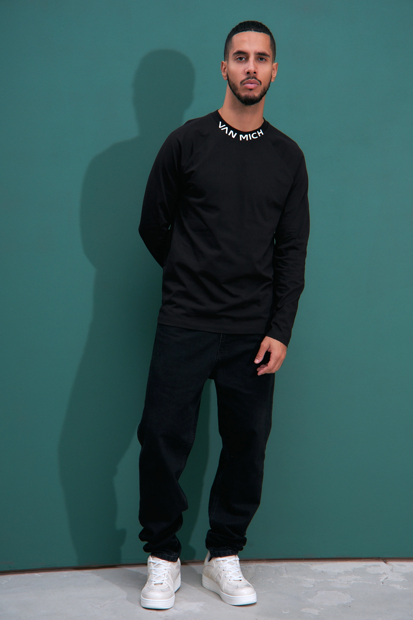VM-232-22-014 Лонгслив Van Mich Черный