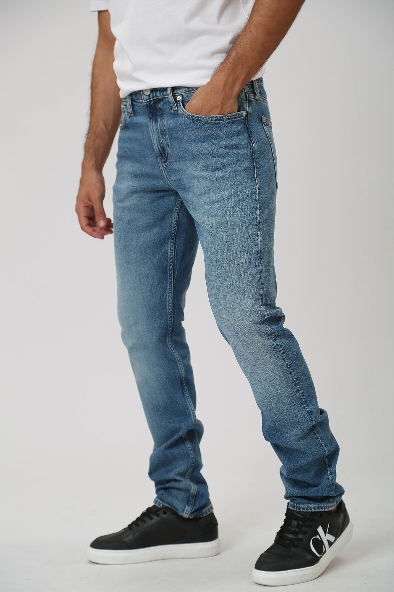 Calvin klein jeans online hotsell