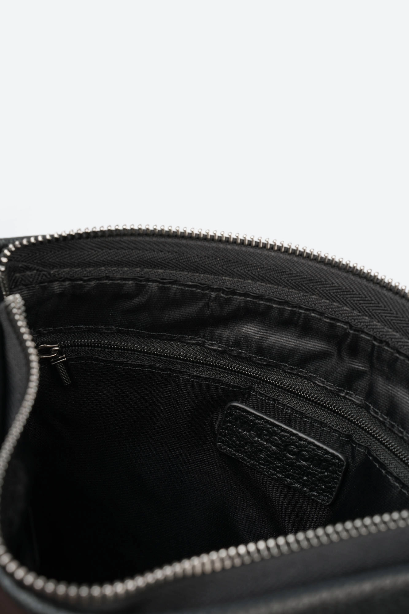 MCP-224EL-10 Сумка Marc Cony Черный