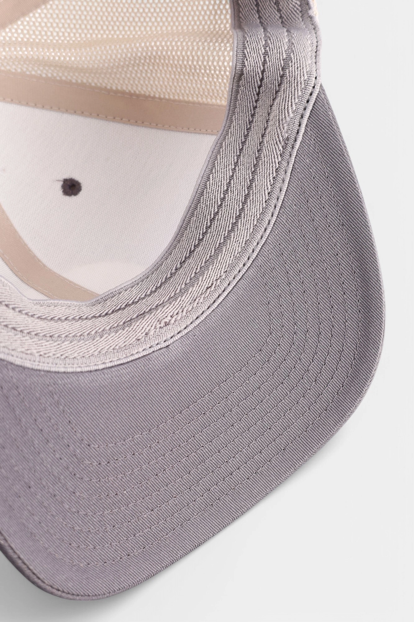 1495921 Кепка Columbia Серый