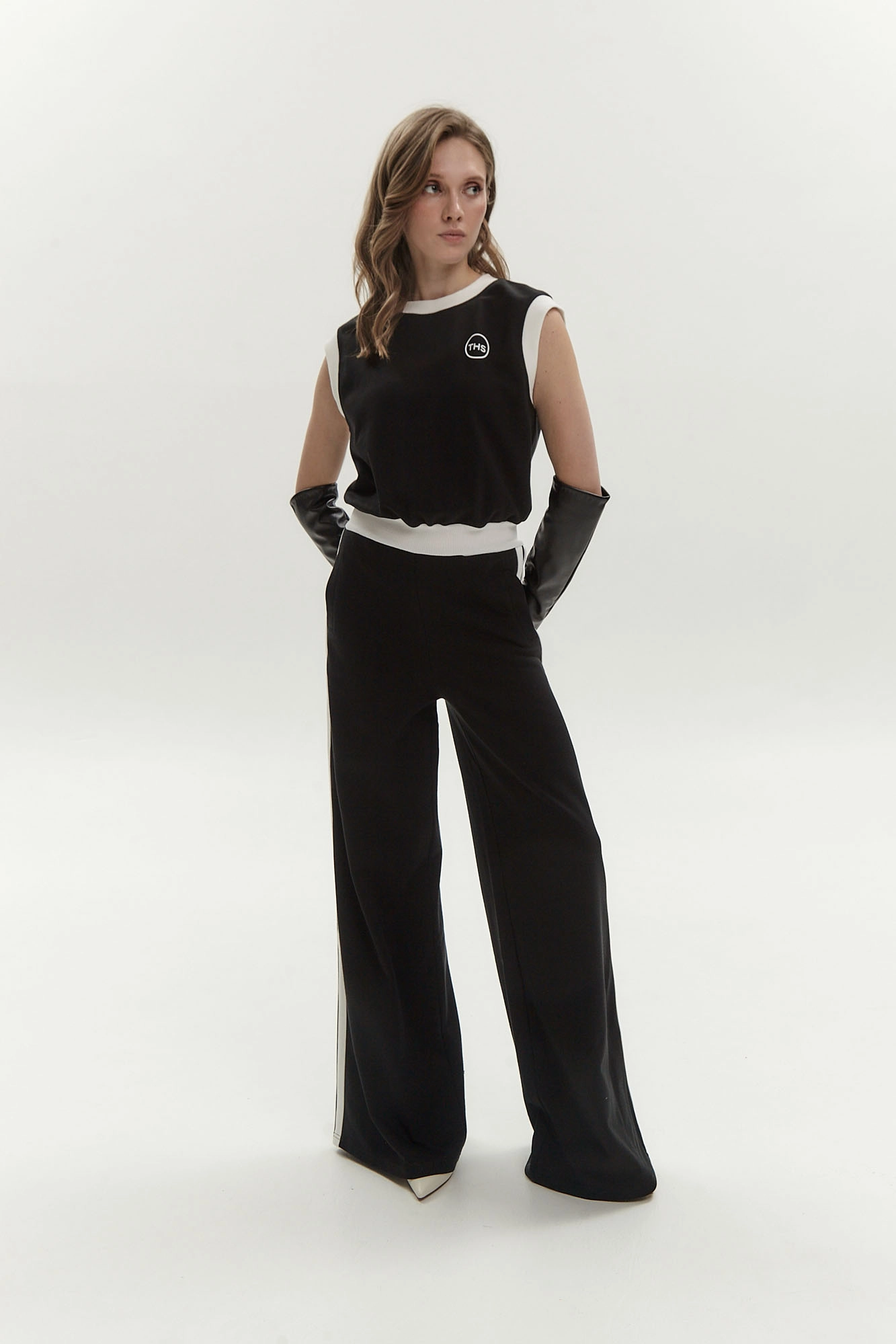 W-242-THT-22-0027 комбинезон the hills