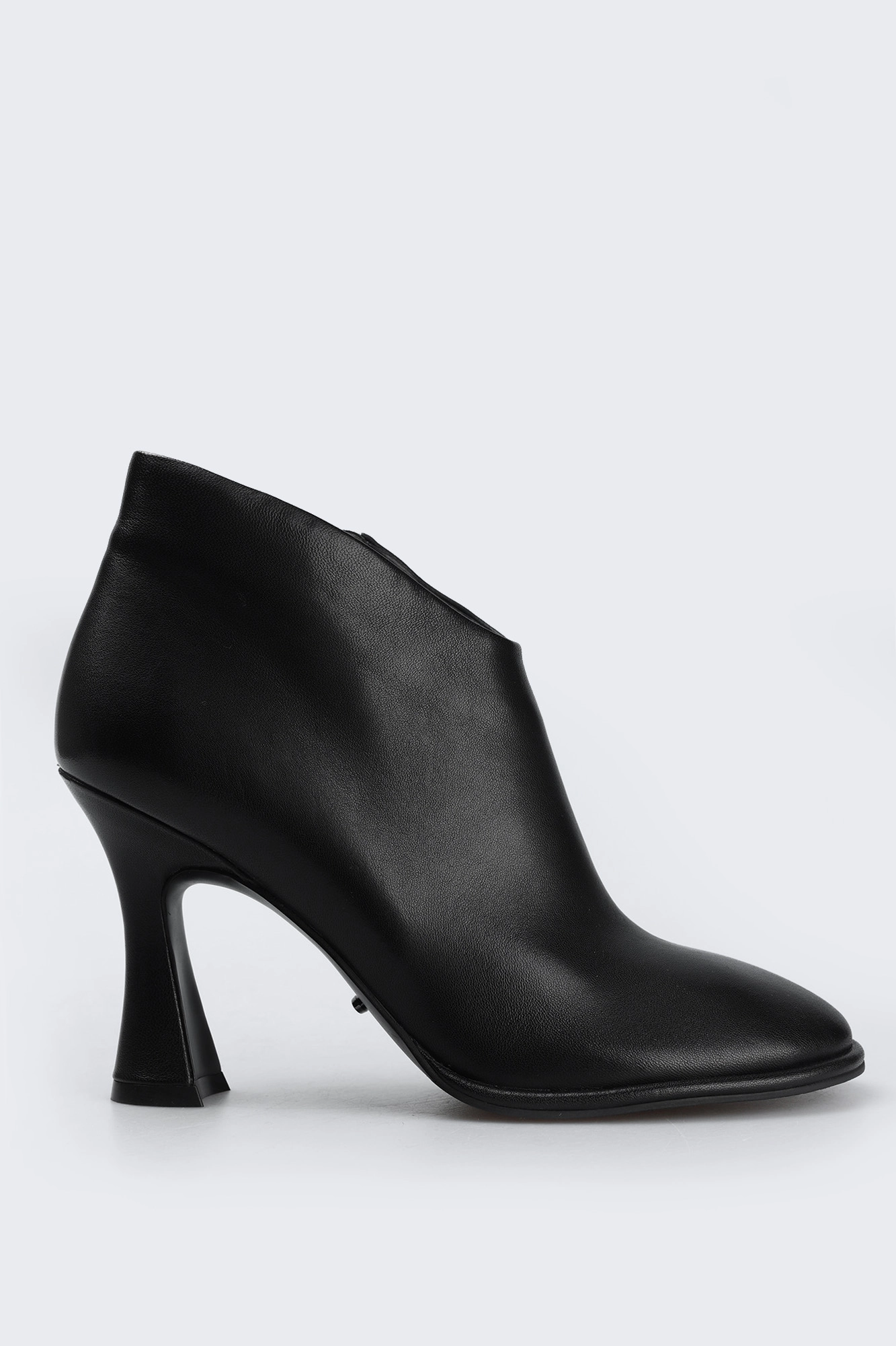 TY1002-0401 Ботильоны Graciana Черный