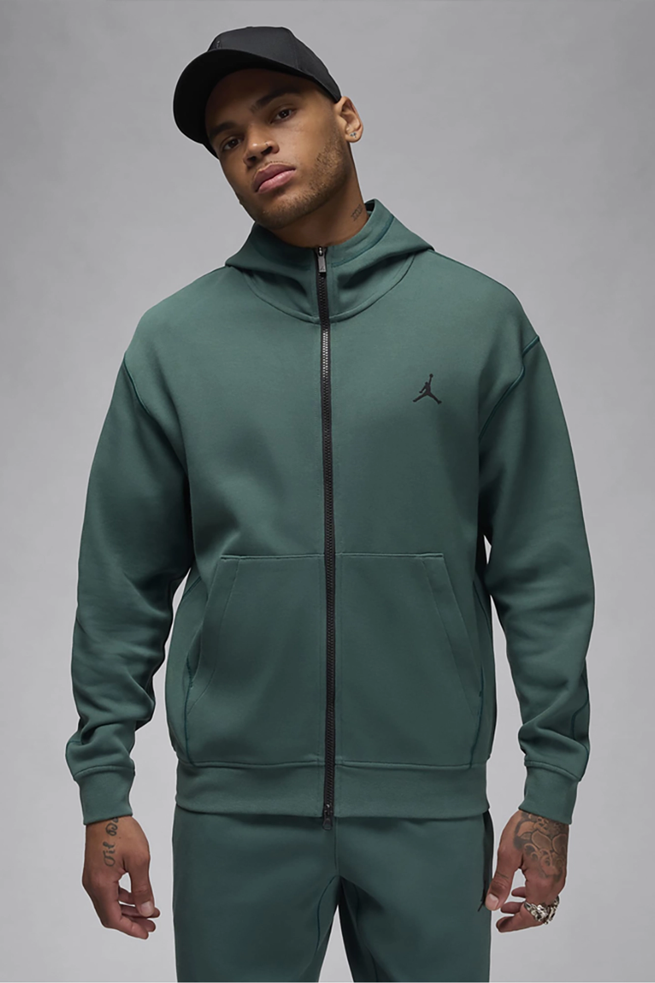 FV8602 Толстовка Nike 