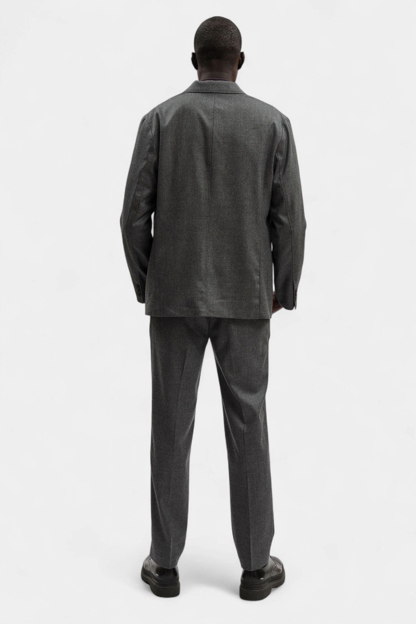 EM001012_ AF18507 Пиджак Emporio Armani Серый