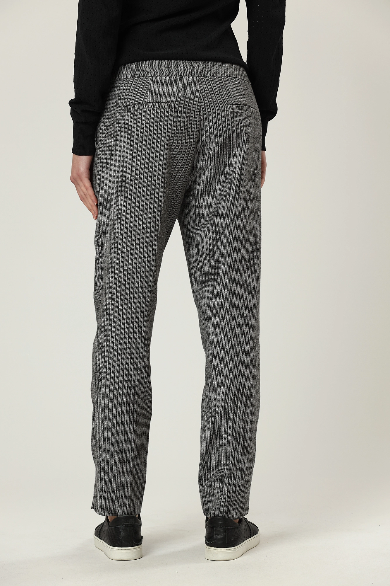 56P00208-1T004950_W755 брюки trussardi 
