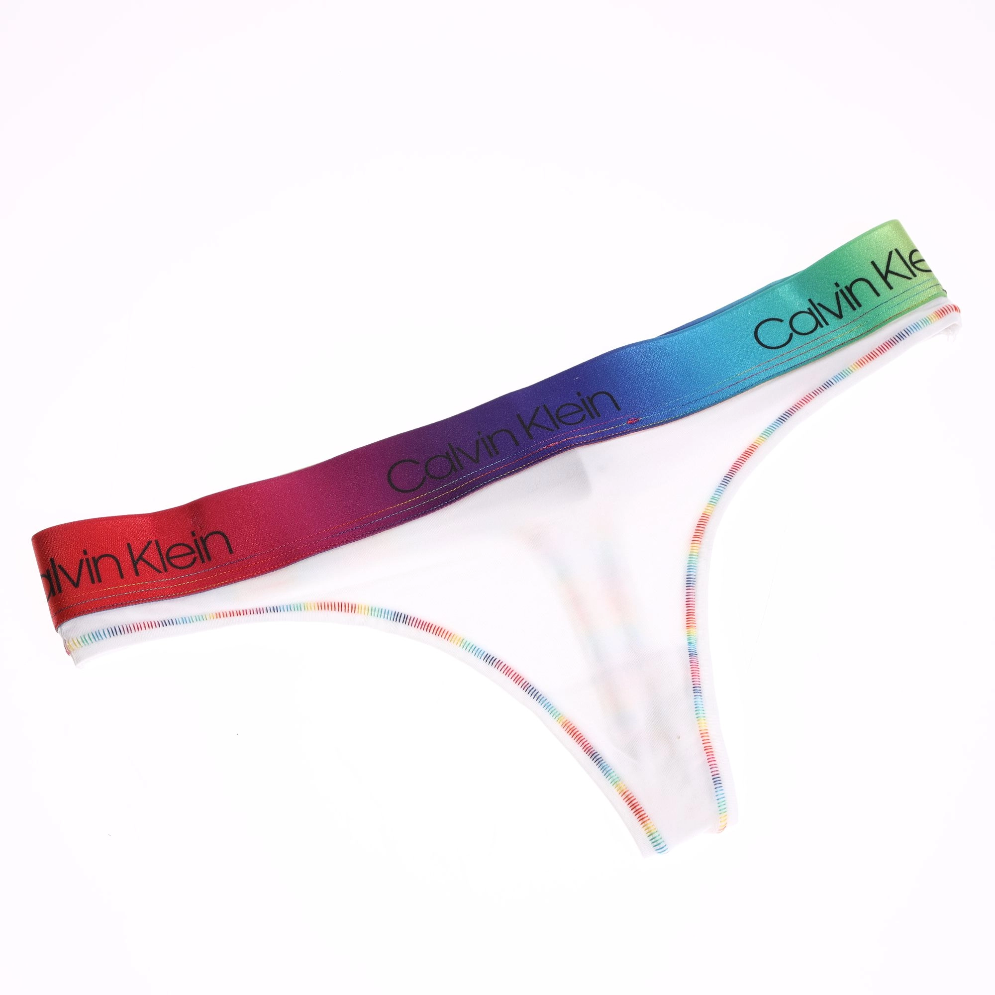 QF6581E трусы стринги calvin klein underwear 