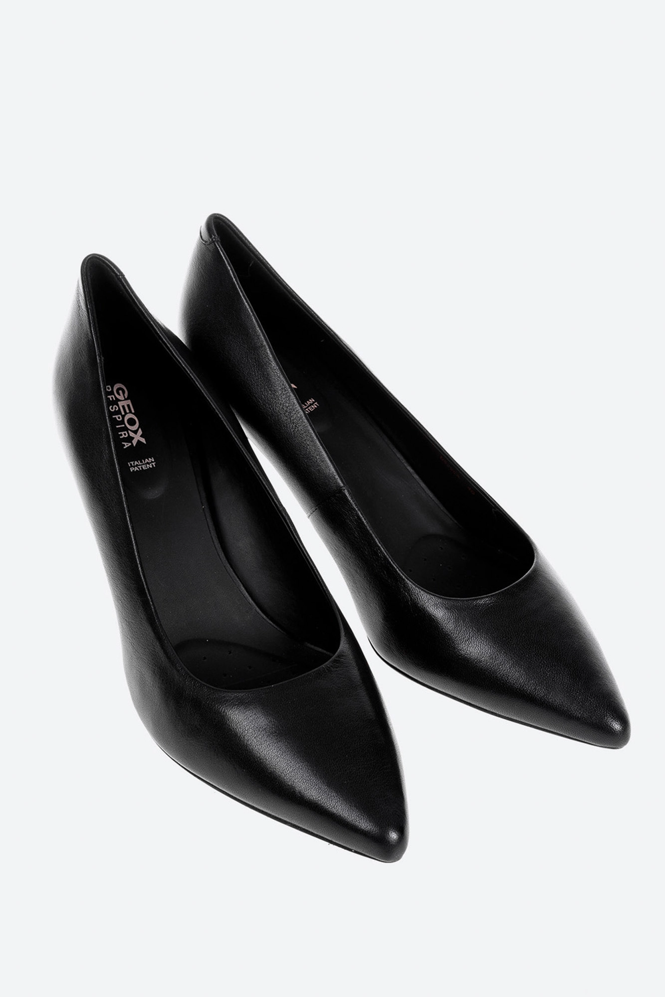 D829CA00085C9 Туфли лодочки Geox Черный