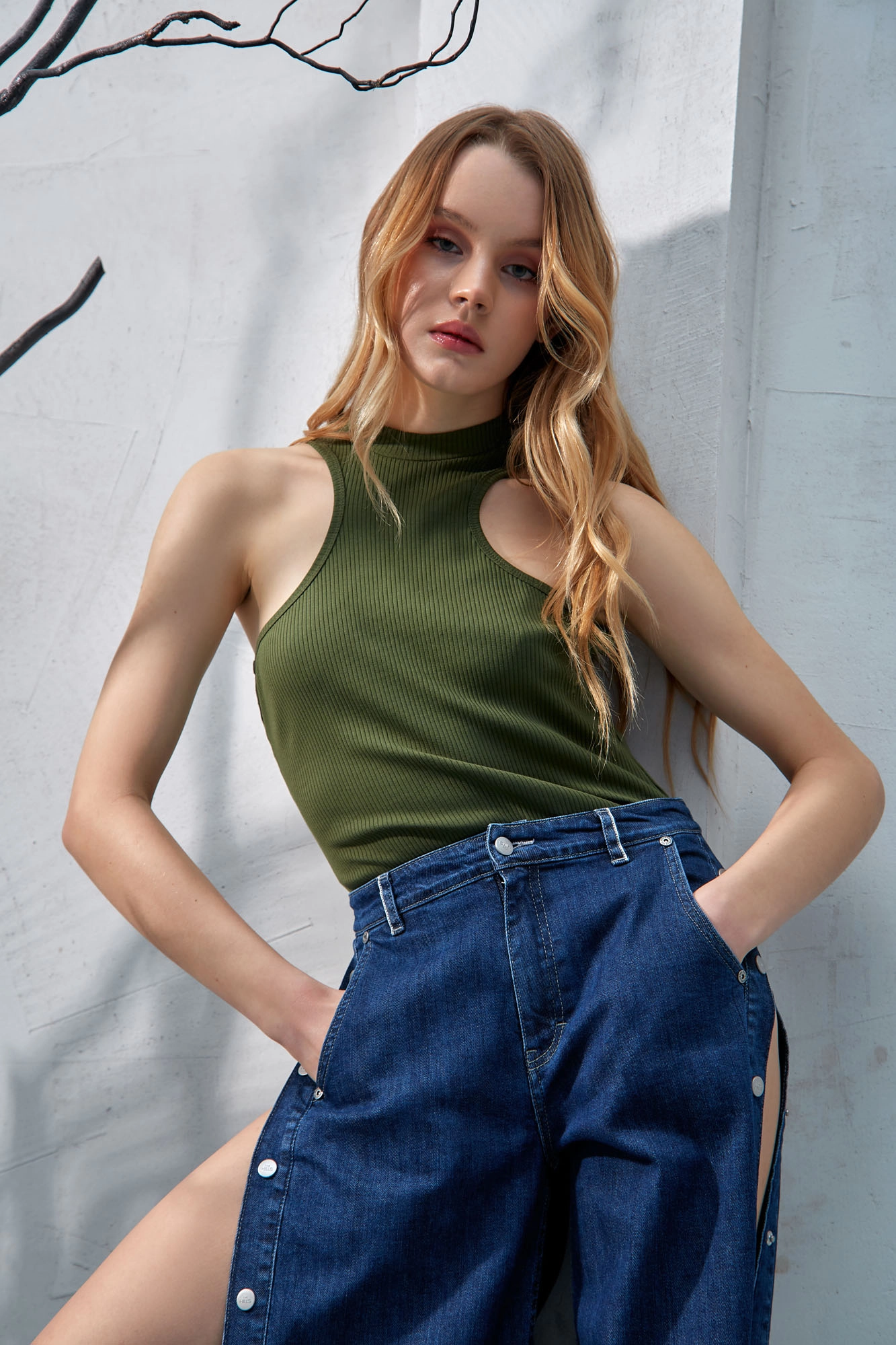 W-241-THT-56-0184 топ the hills 