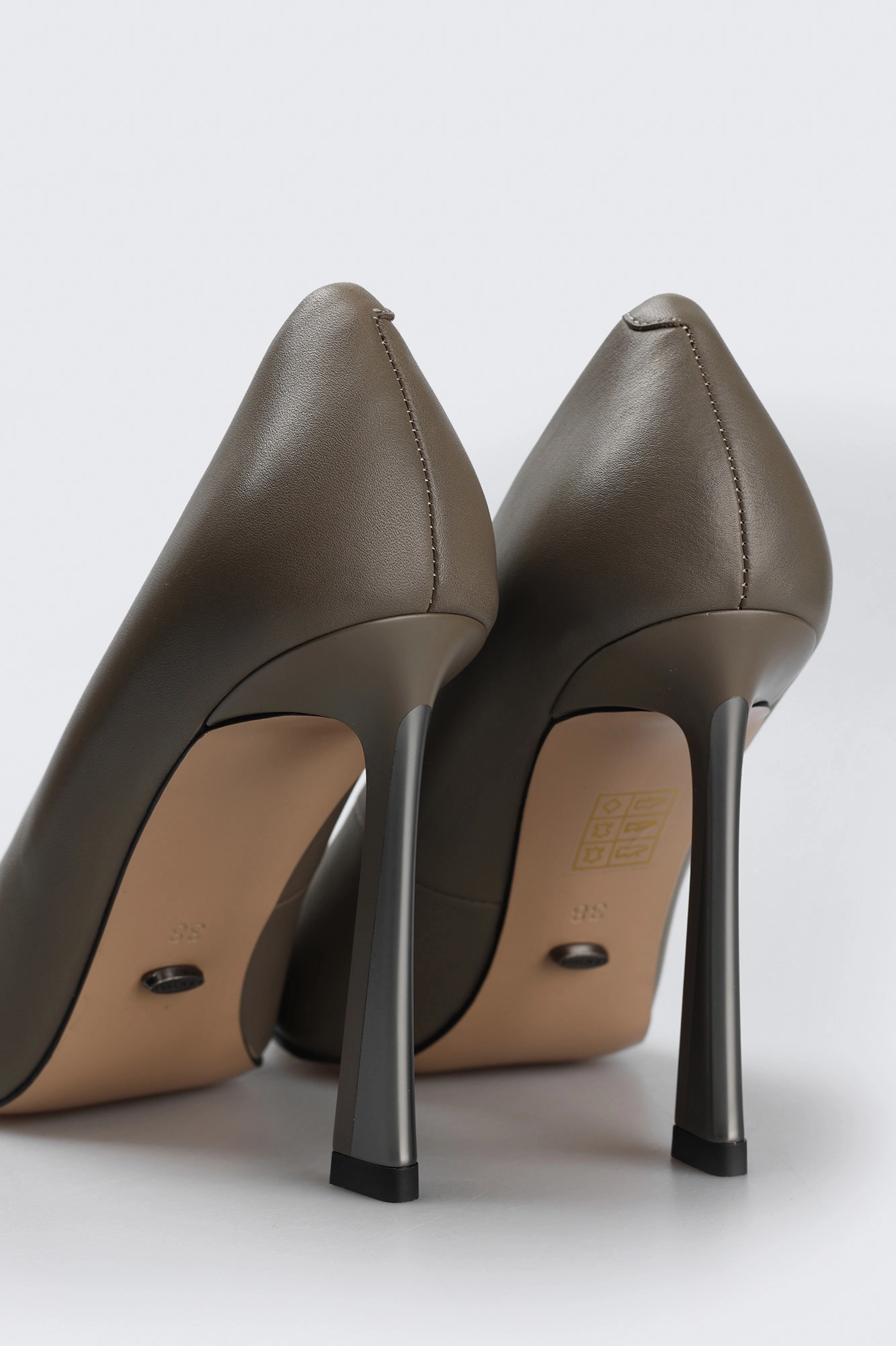 23108-5-2GR Туфли женские Лодочки Graciana Серый