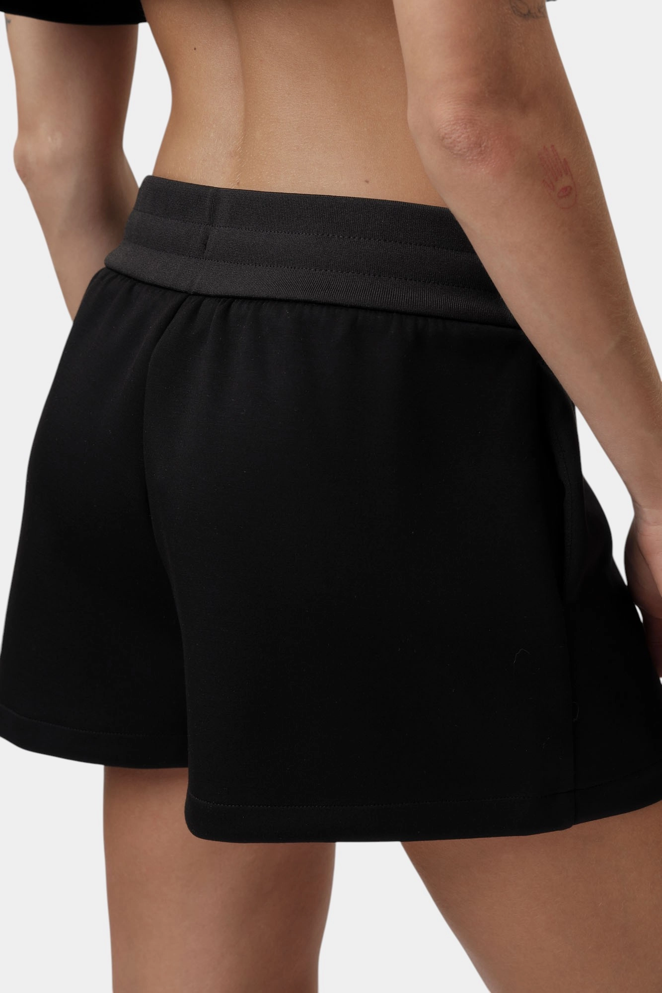 XW000372_AF12819 шорты armani exchange 