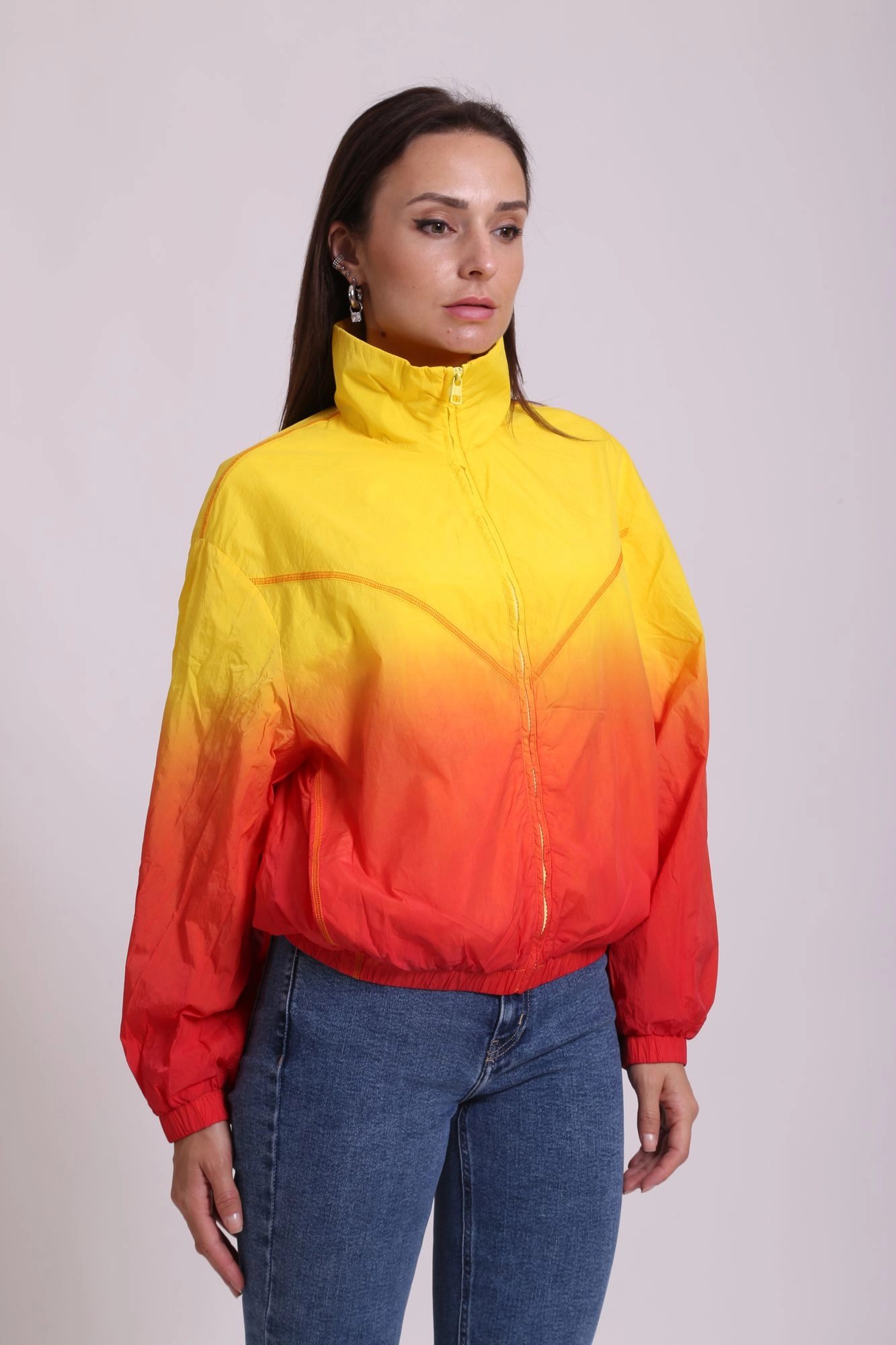 J20J216257 ветровка calvin klein jeans 
