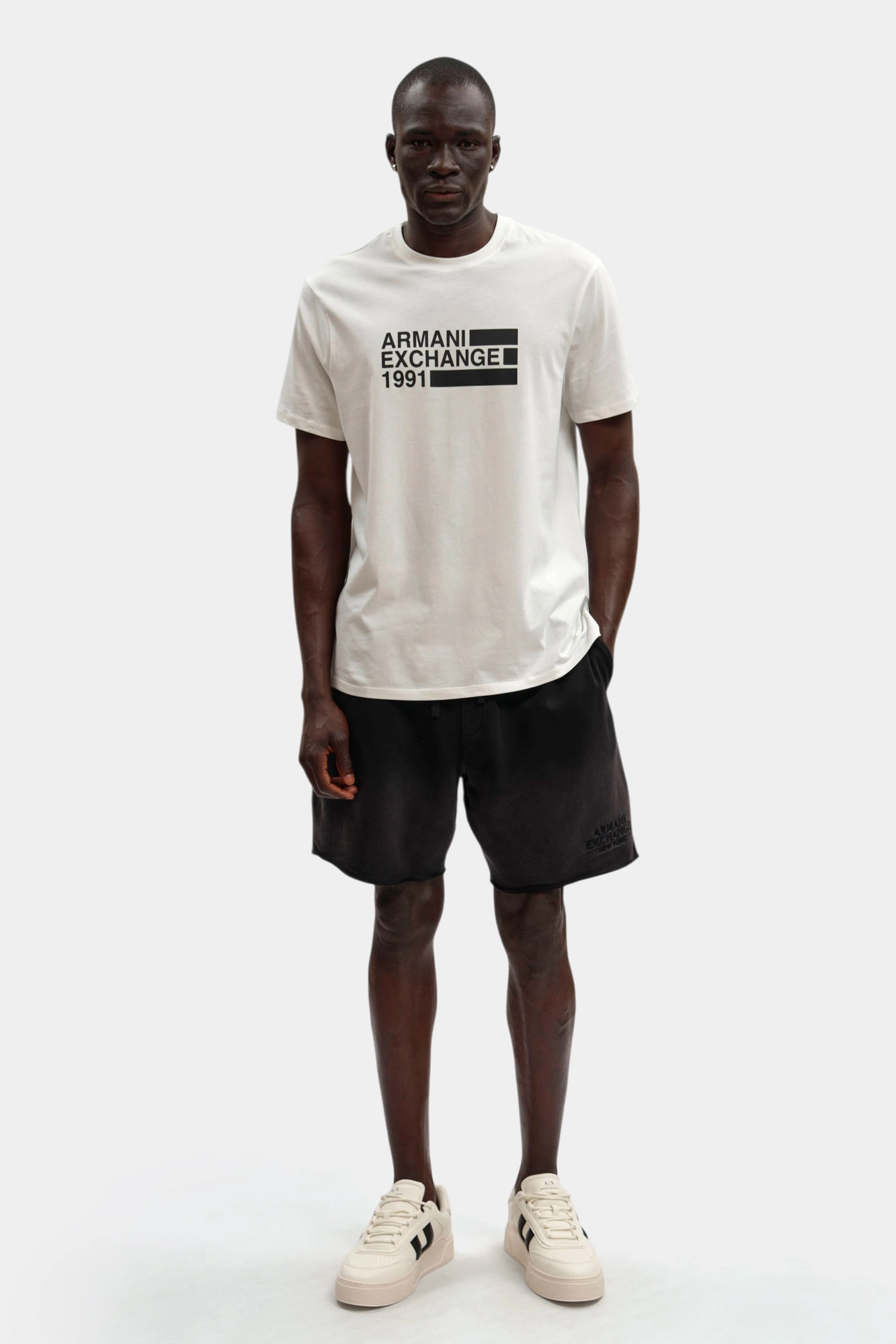 XM001769_AF20169 Шорты Armani Exchange Черный