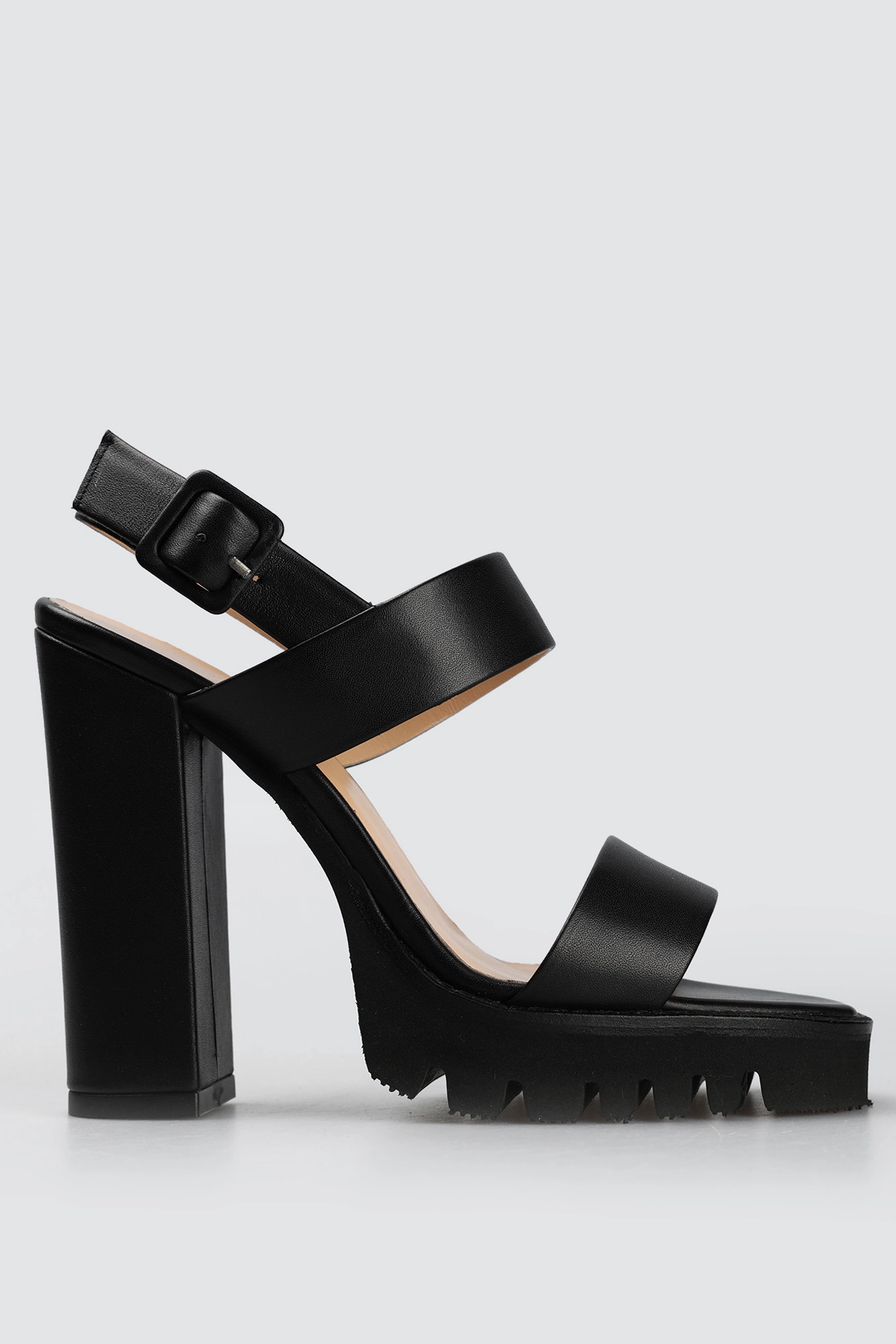 16-81-184 Босоножки Marc Cony Черный