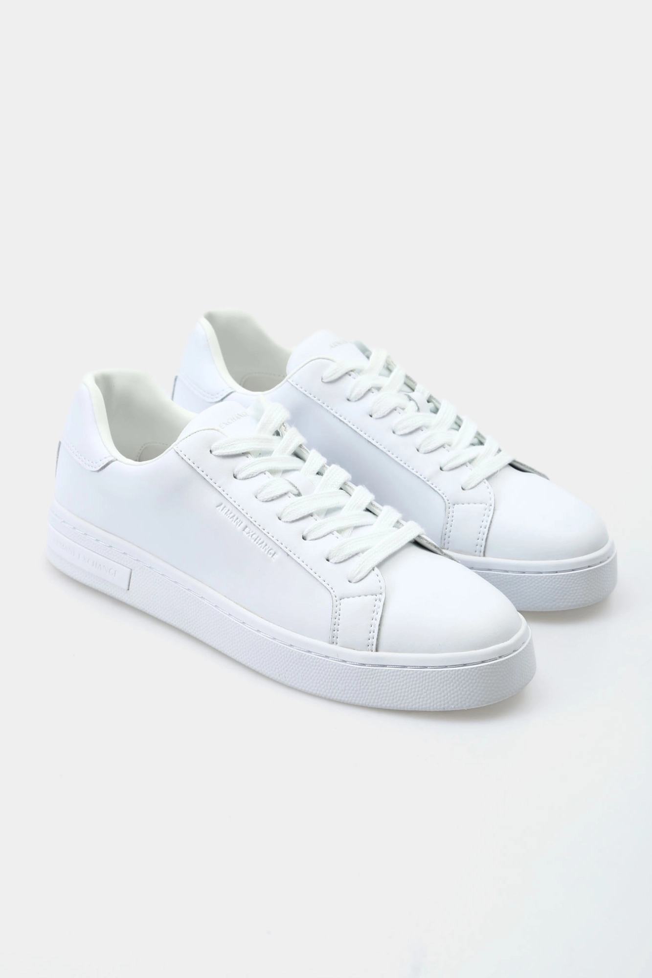 XW000295_AF11912 Кроссовки Armani Exchange Белый