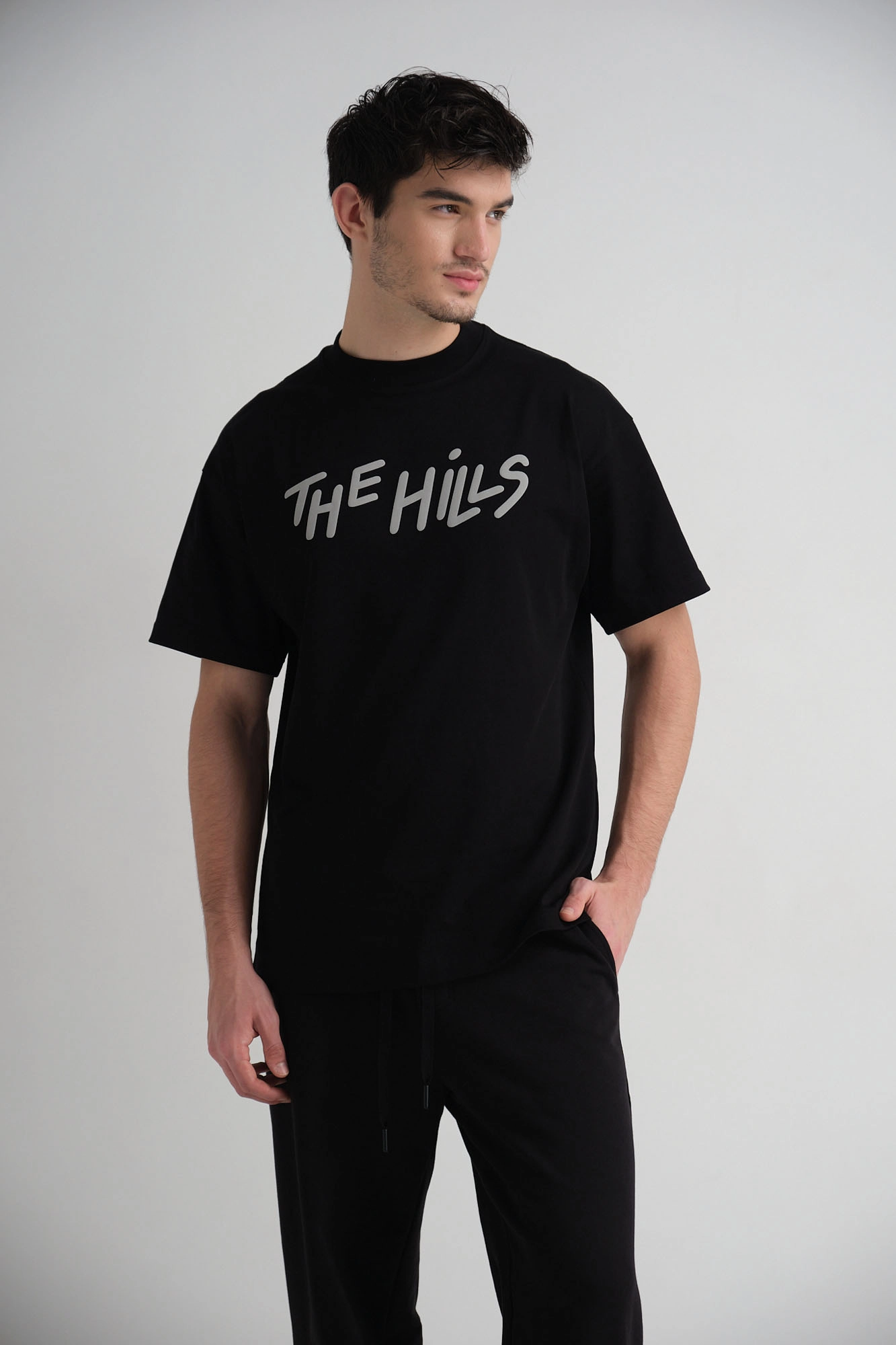 M-242-TU-22-0005 Футболка The Hills Черный