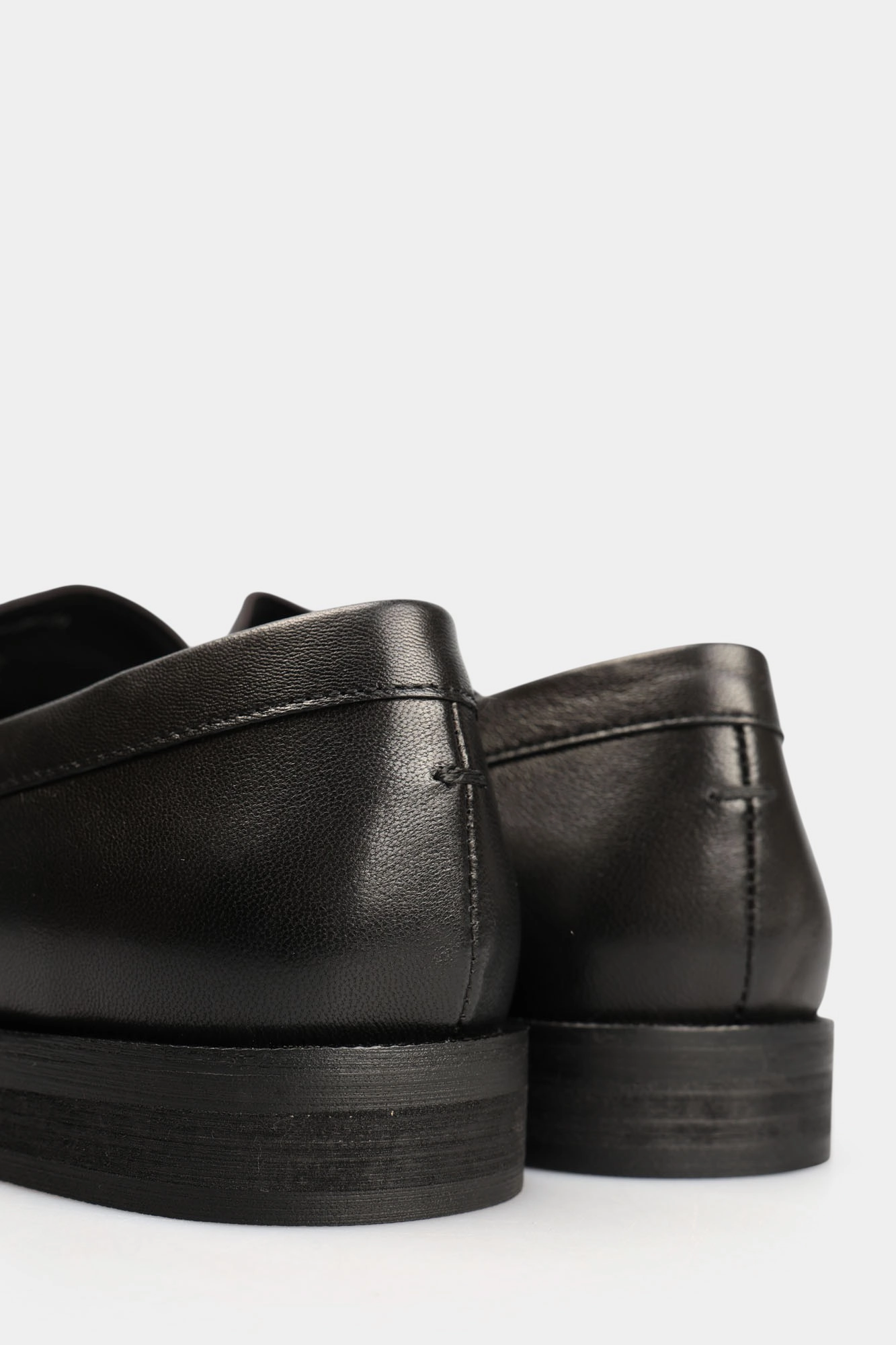 GNS25-2504 Лоферы Marc Cony Черный