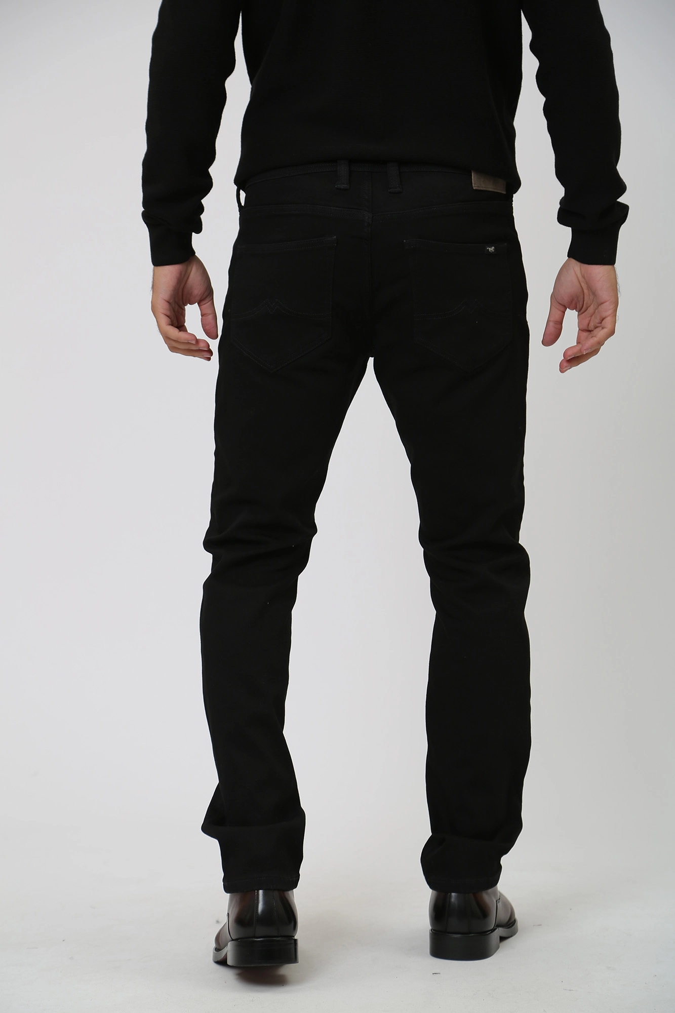 1014263-4000 Джинсы Mustang Черный