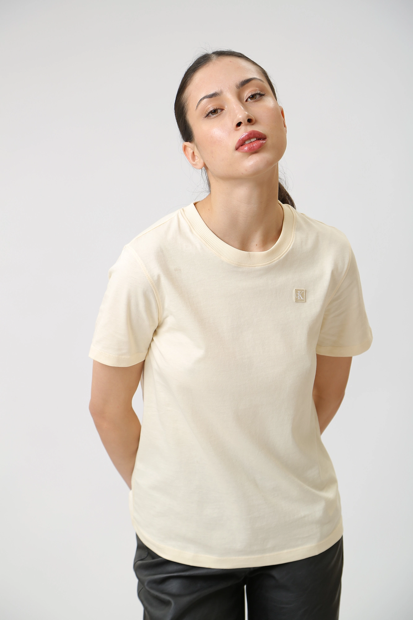 J20J223226 футболка calvin klein jeans 