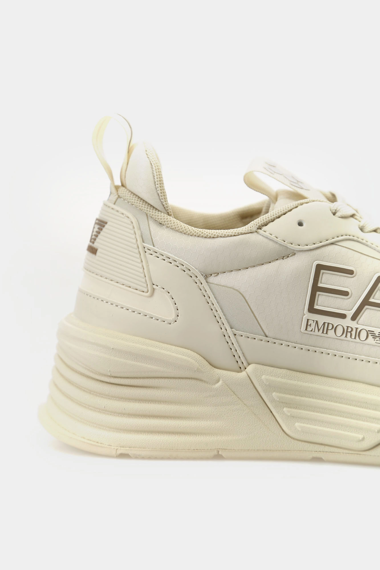 X8X191_XK406_U245 Кроссовки EA7 Бежевый