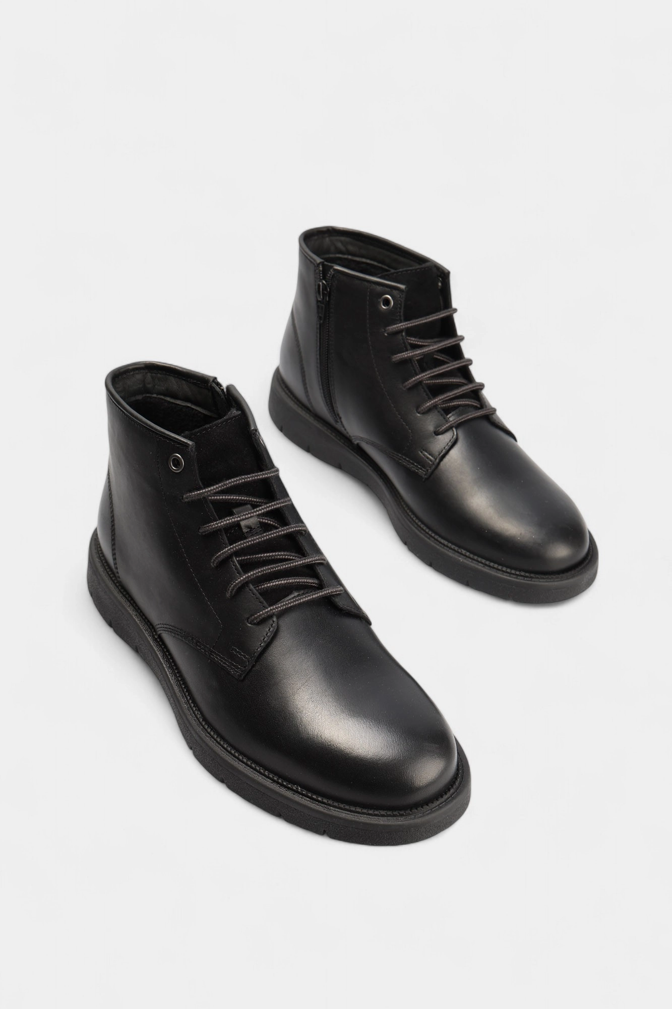 U56M7B000FF Ботинки Geox Черный