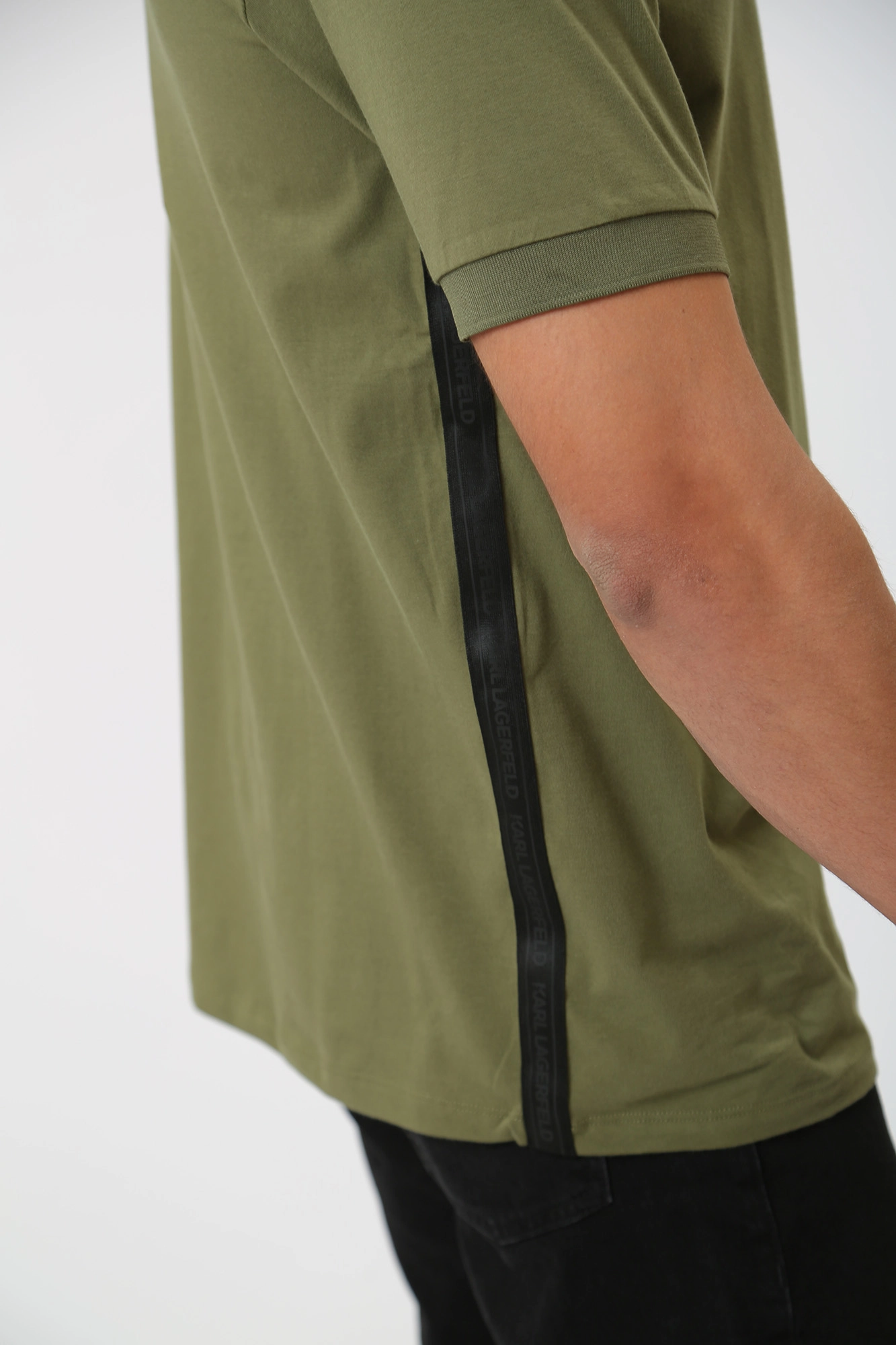 534221_755024 Футболка Karl Lagerfeld Хаки