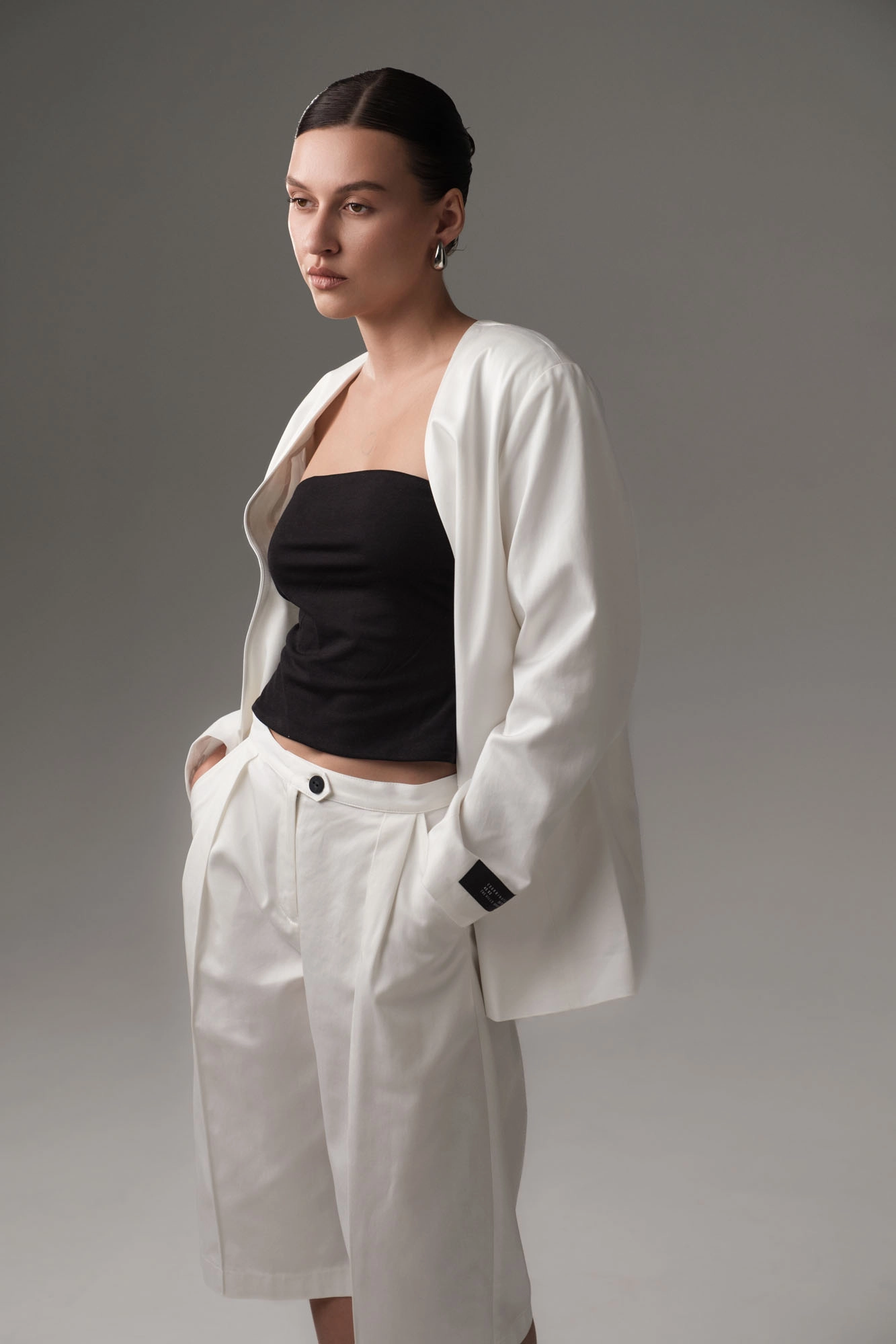 W-251-TH-56-0096 шорты the hills 