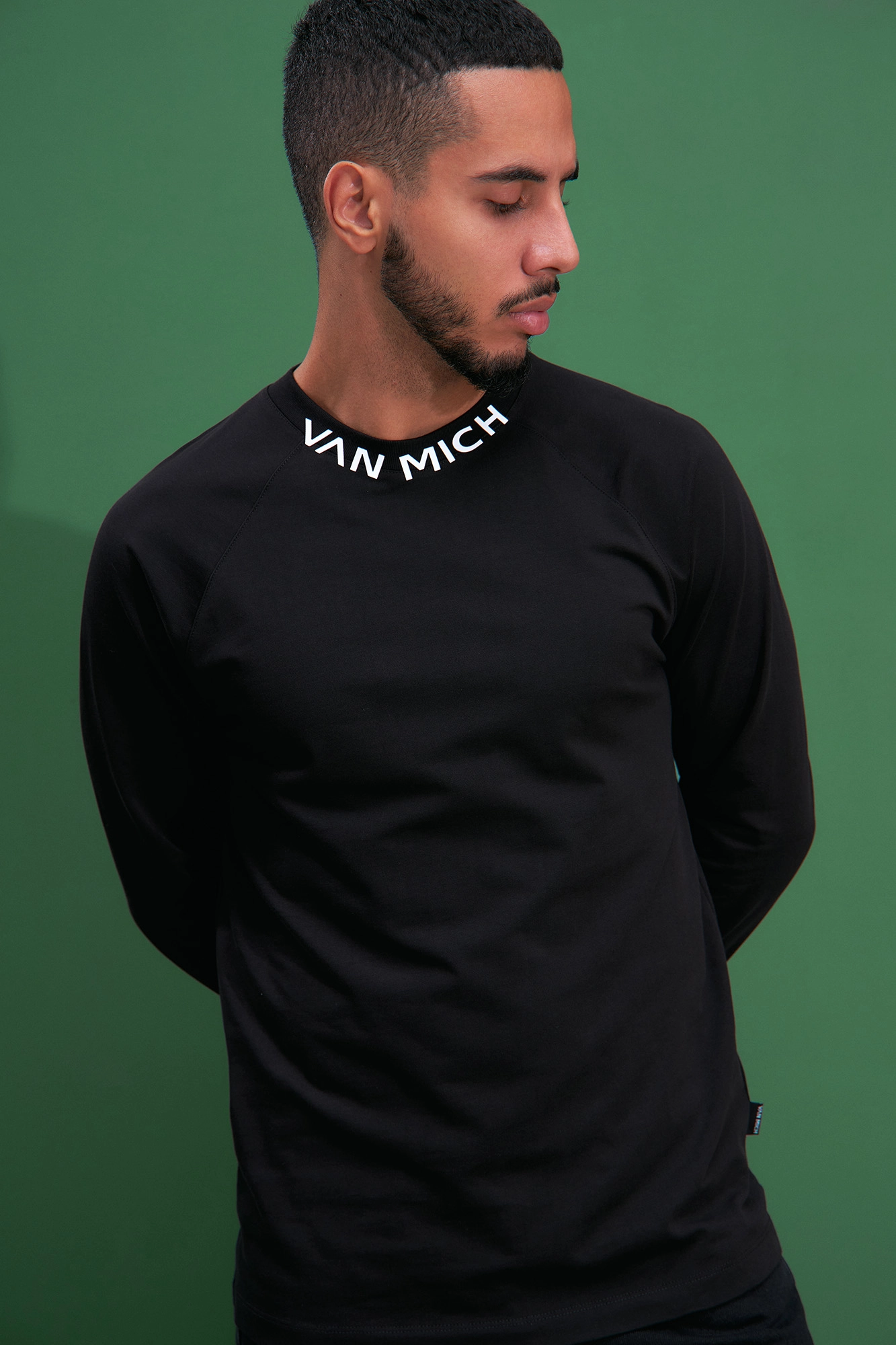 VM-232-22-014 Лонгслив Van Mich Черный