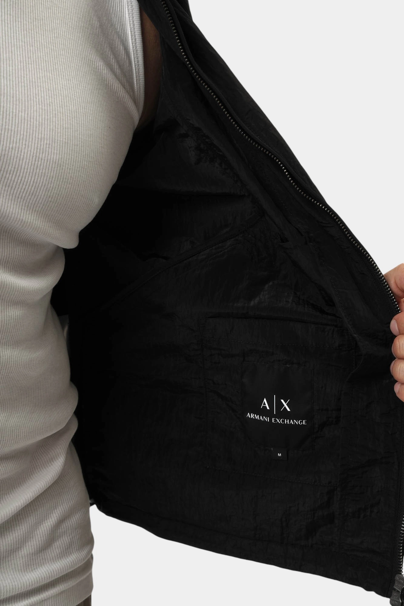 XM000397_AF13174 Куртка Armani Exchange Черный