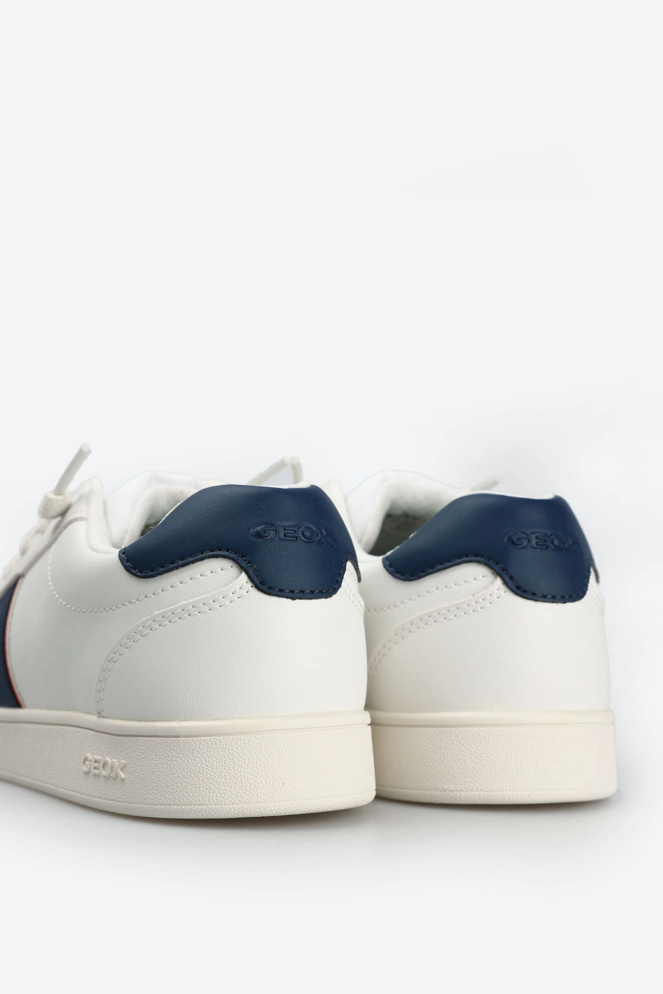 J36LSB05411C0899 Кеды Geox Белый