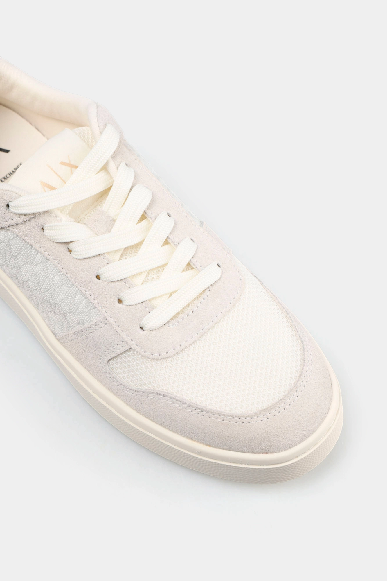 XW002783_AF25162 Кеды Armani Exchange Белый