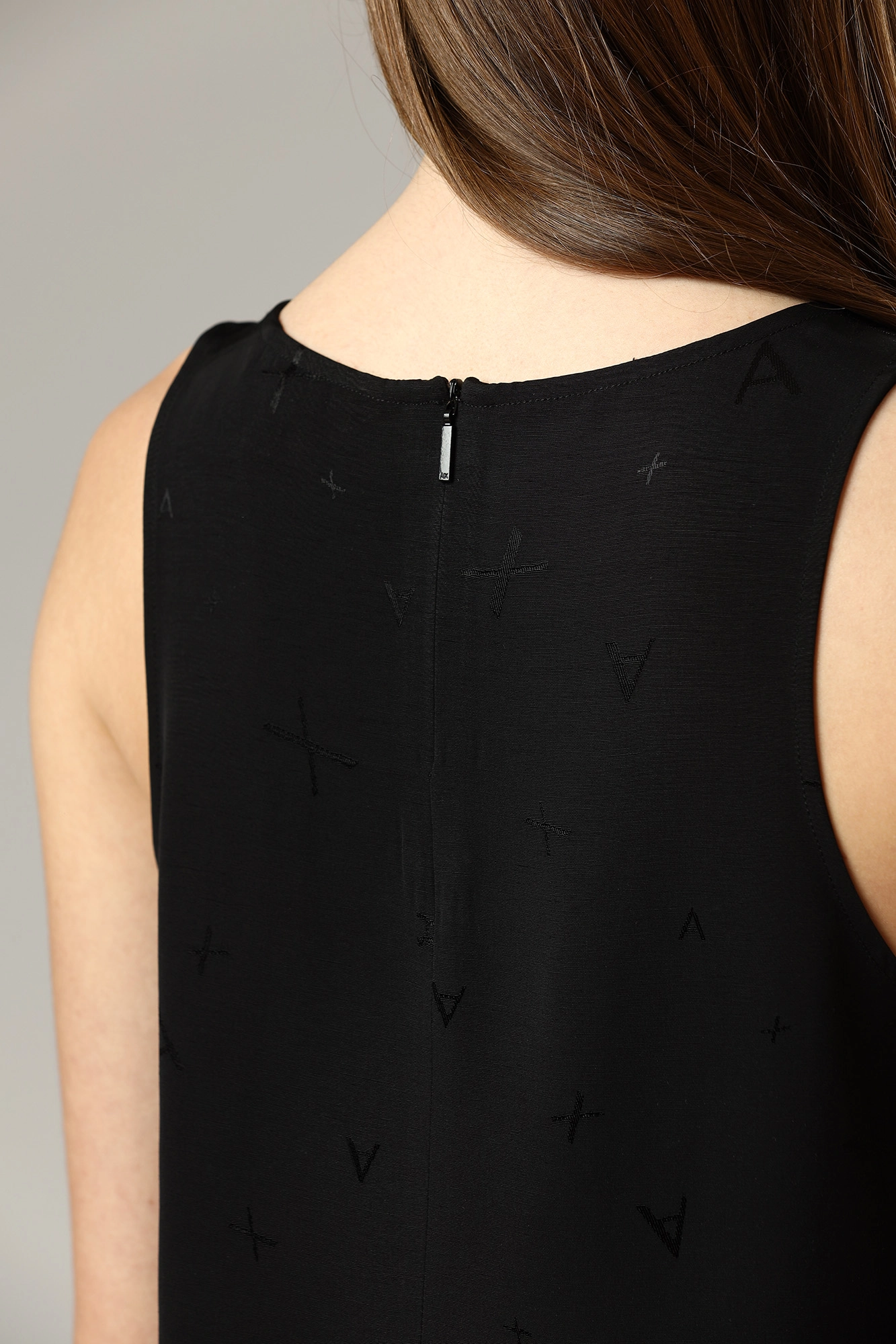 3LYH39_YNWMZ топ armani exchange 