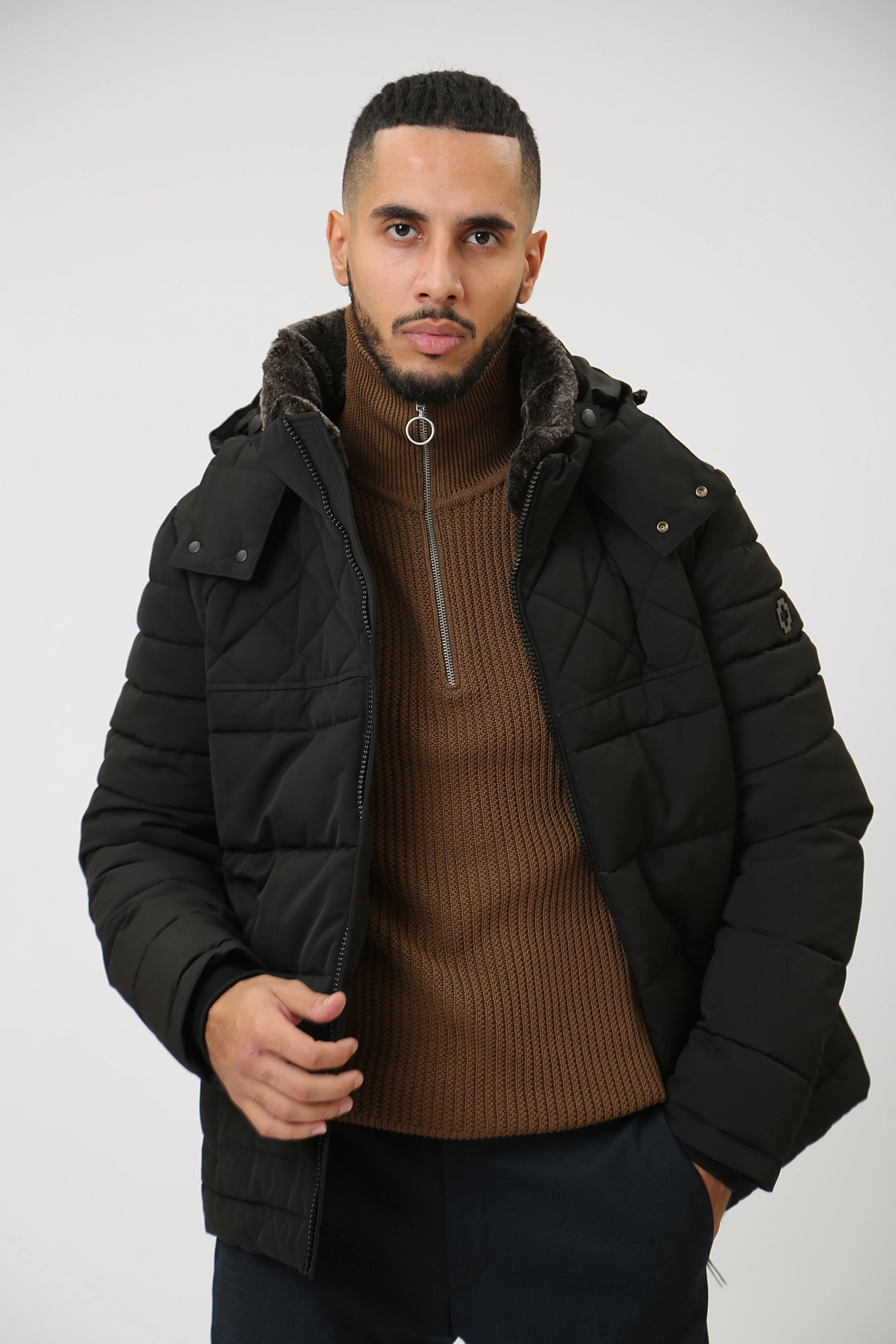 30039089_10014218 Куртка Strellson Черный