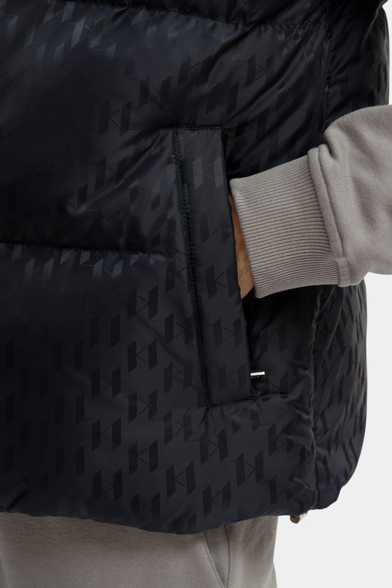 554504_505017 Жилет Karl Lagerfeld Синий