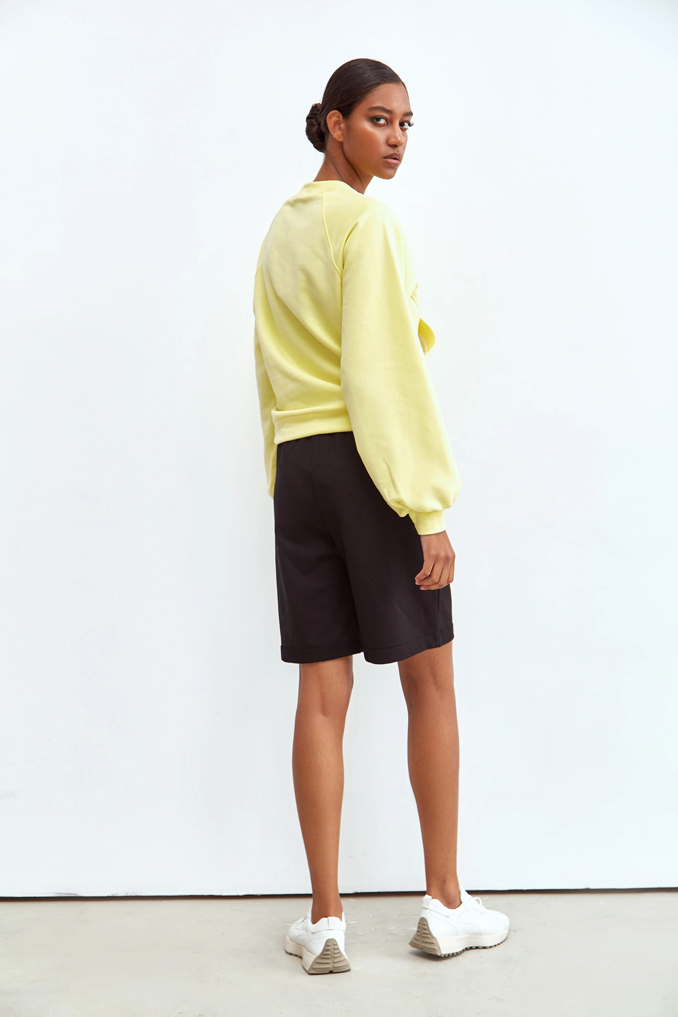 W-231-P-22-0081 шорты спортивные the hills 