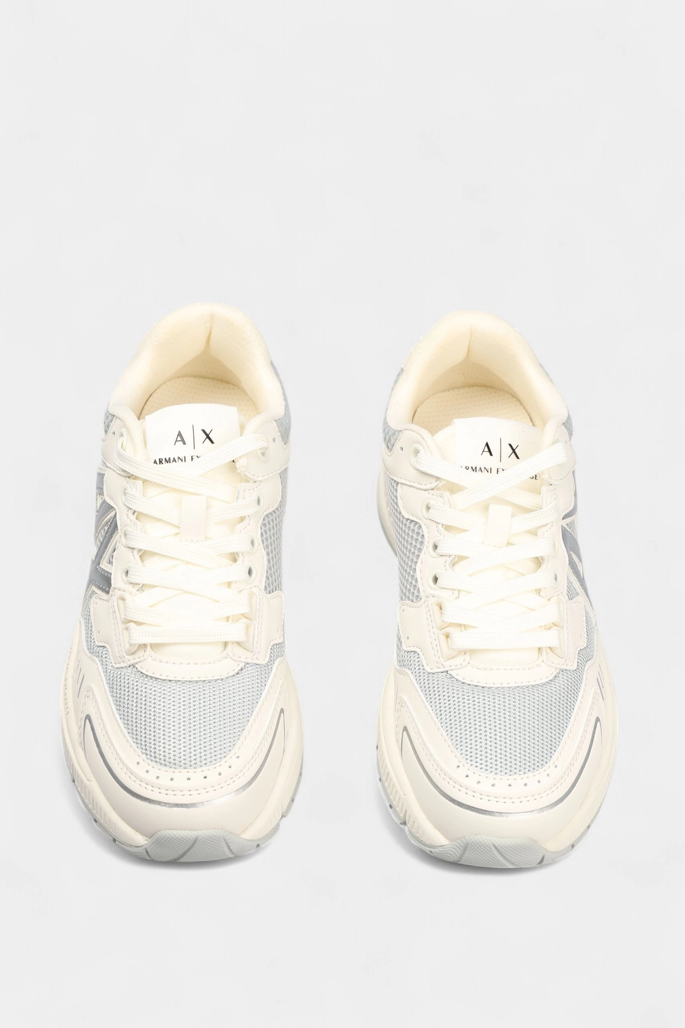 XDX195_XV944 Кроссовки Armani Exchange Белый