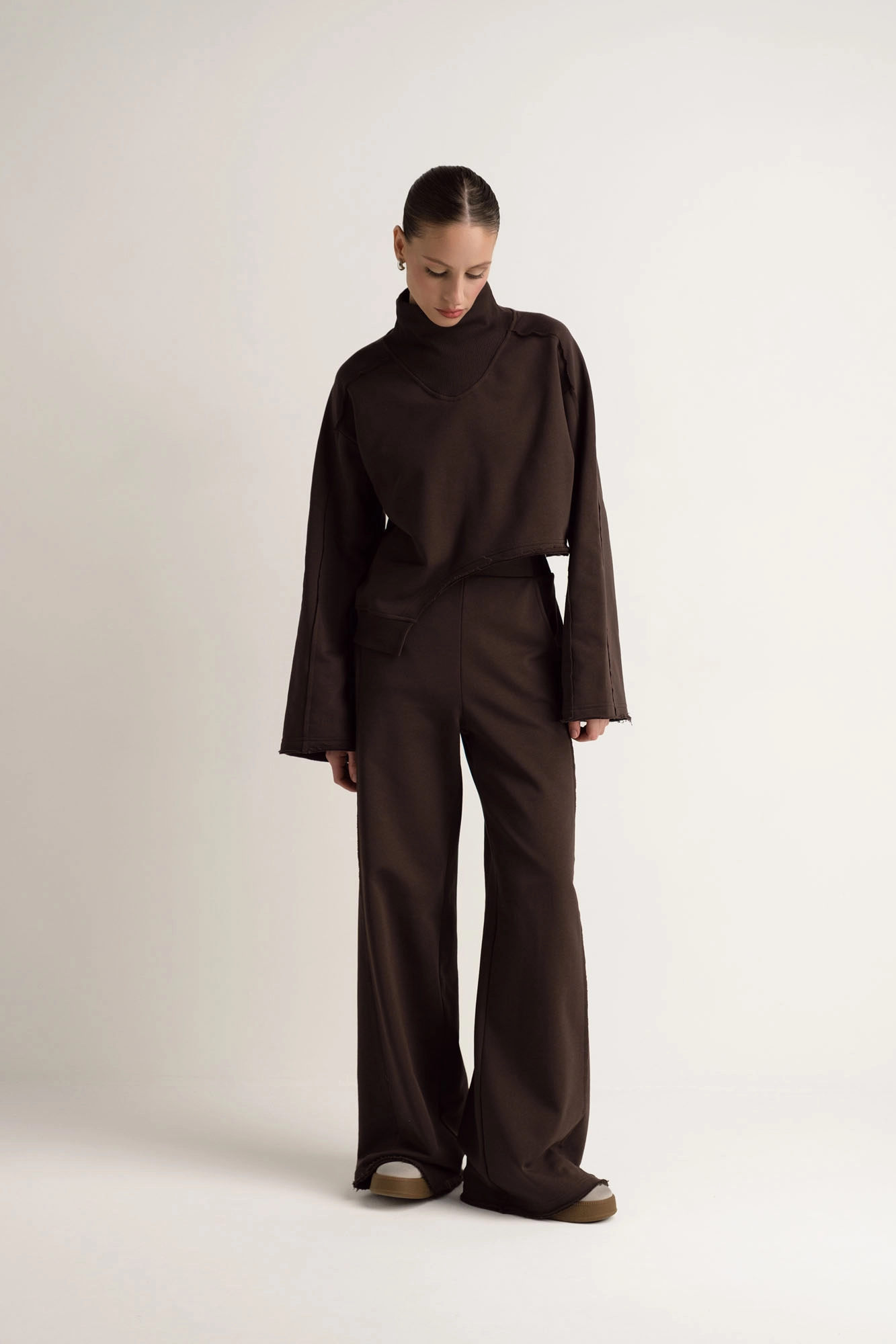 W-242-P-43-0006 свитшот the hills 