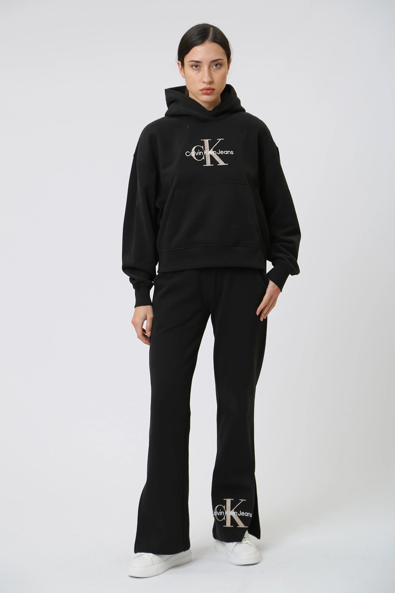 J20J221953 худи calvin klein jeans 