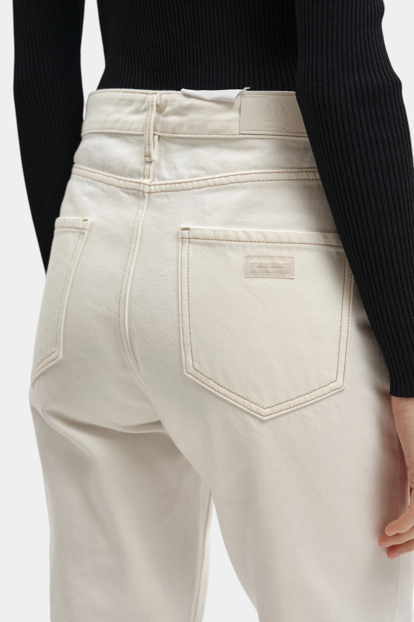 Джинсы Armani Exchange