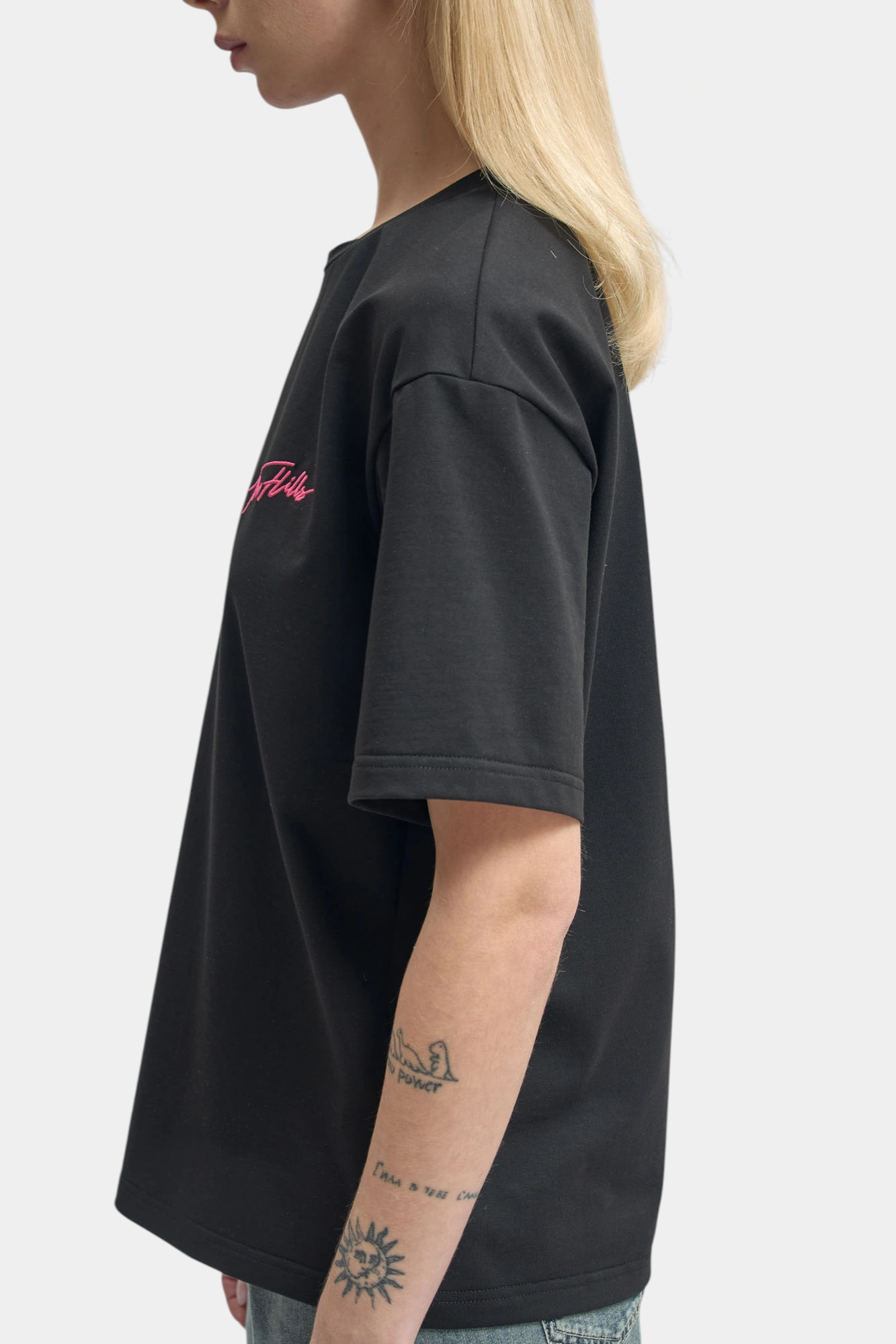 Футболка The Hills Черный