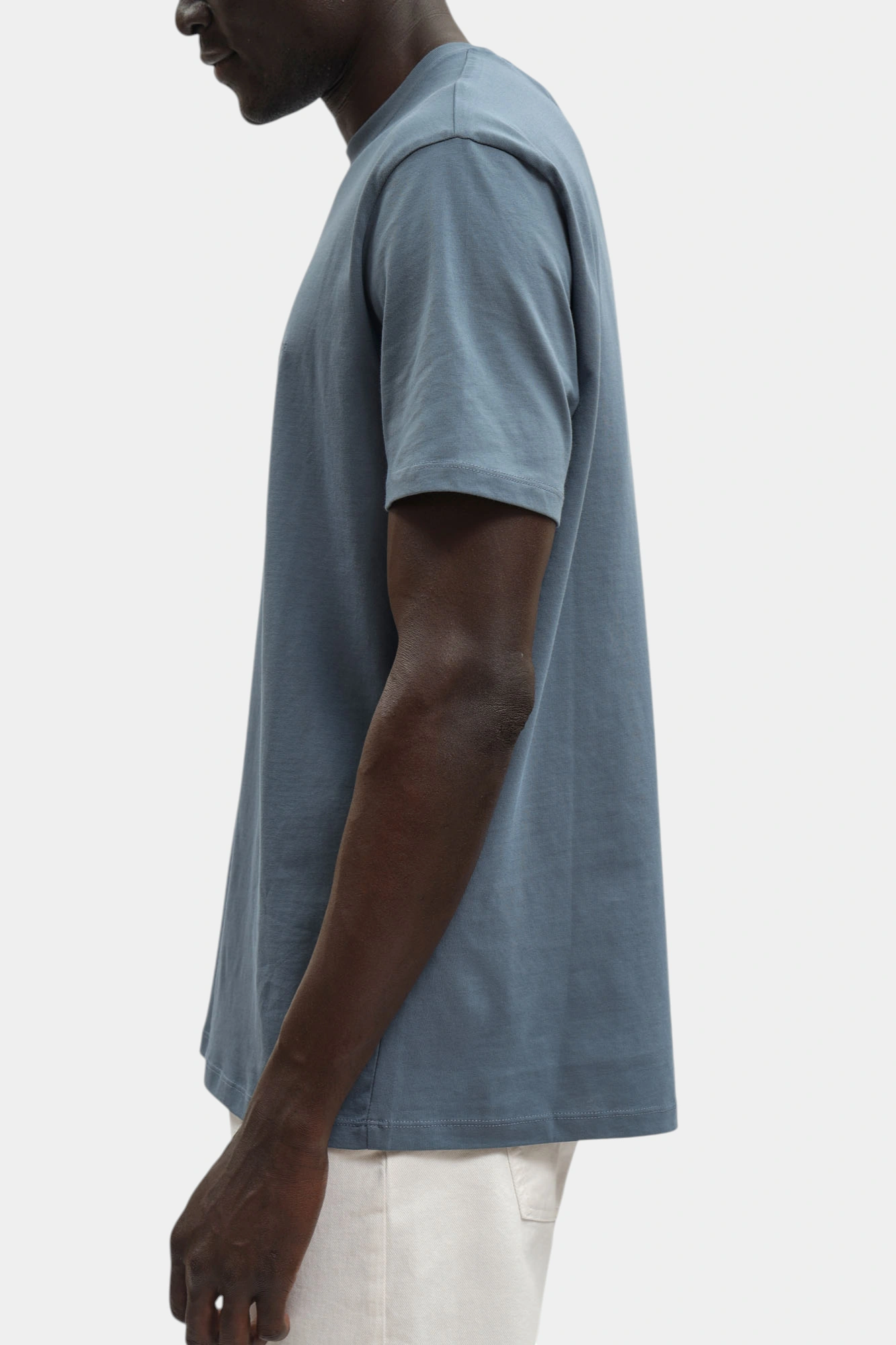 Футболка Armani Exchange Синий