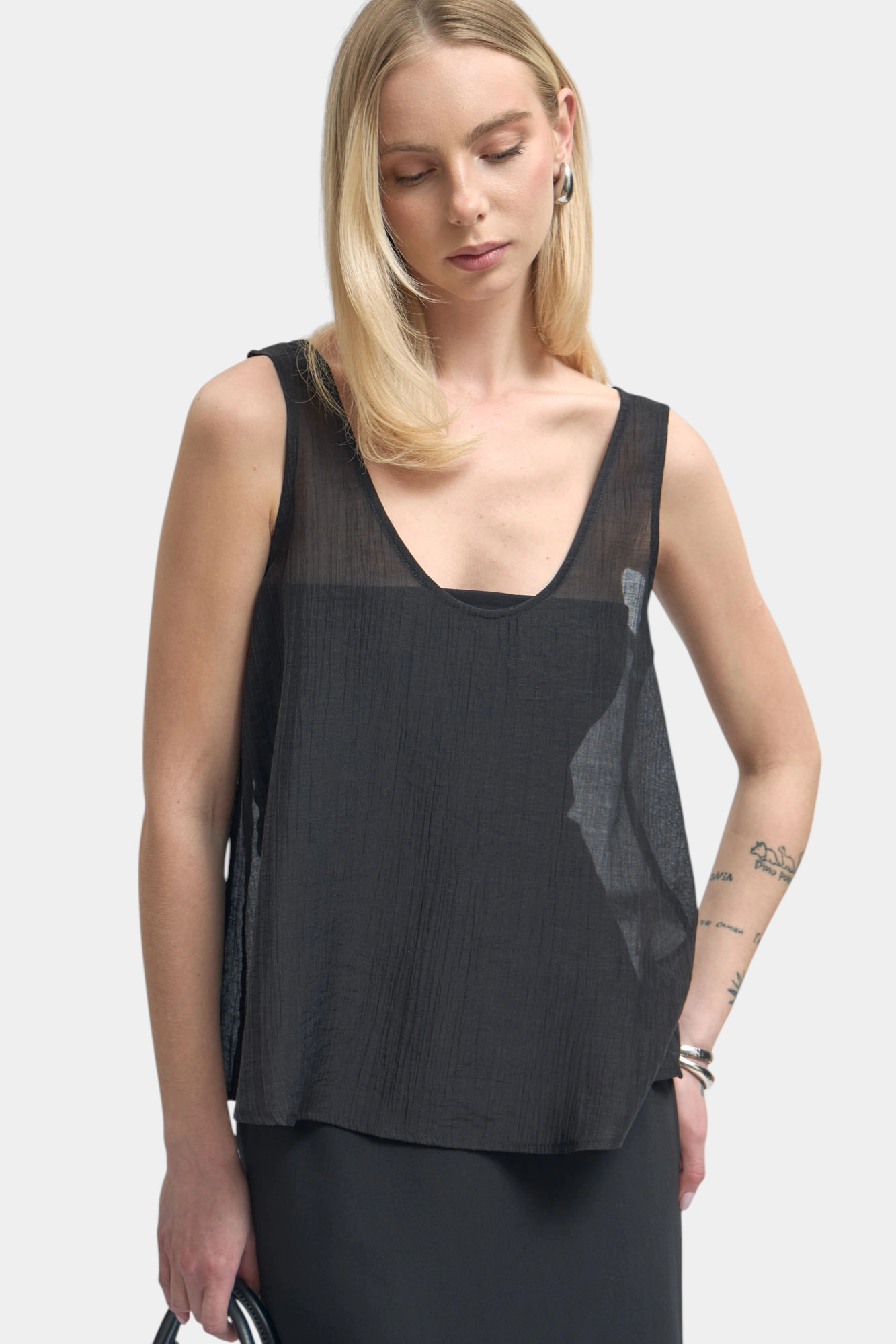 Топ The Hills Черный