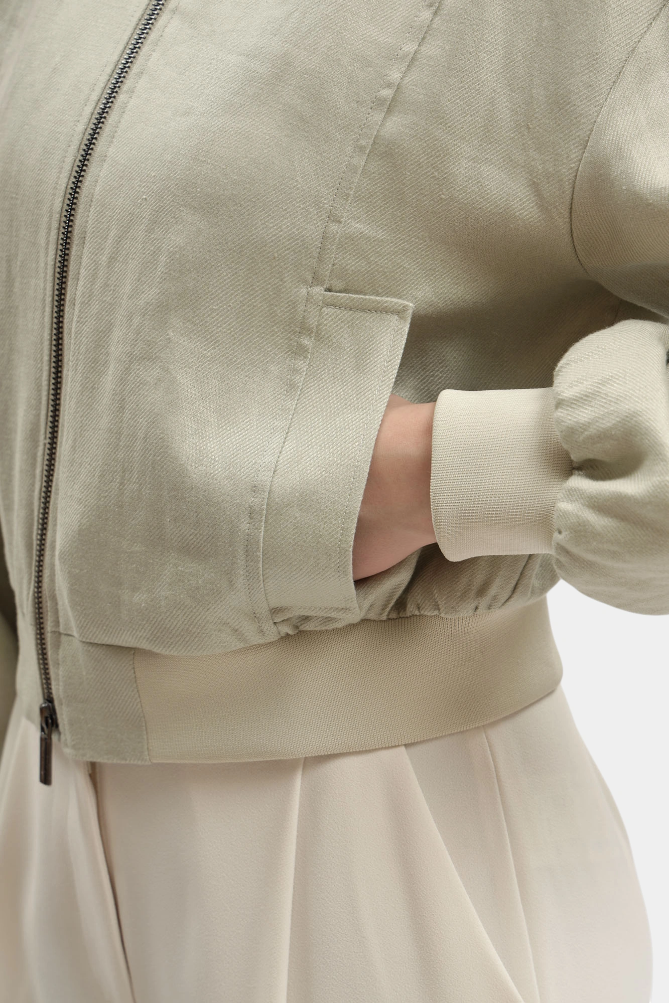 Бомбер Armani Exchange